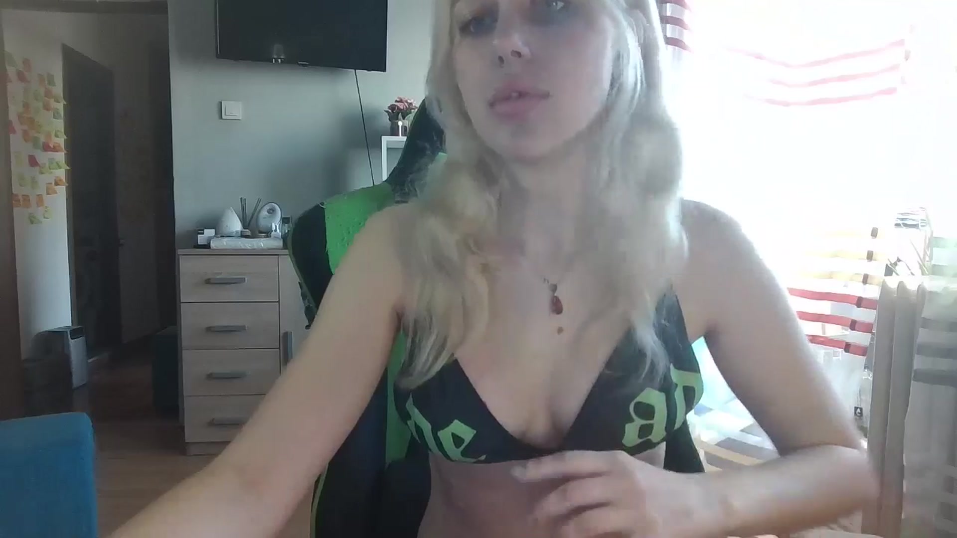 Gallery image thumbnail from AliceKatz's myfreecams stream on, 01/20/2025, 12:30 image 14 of 20