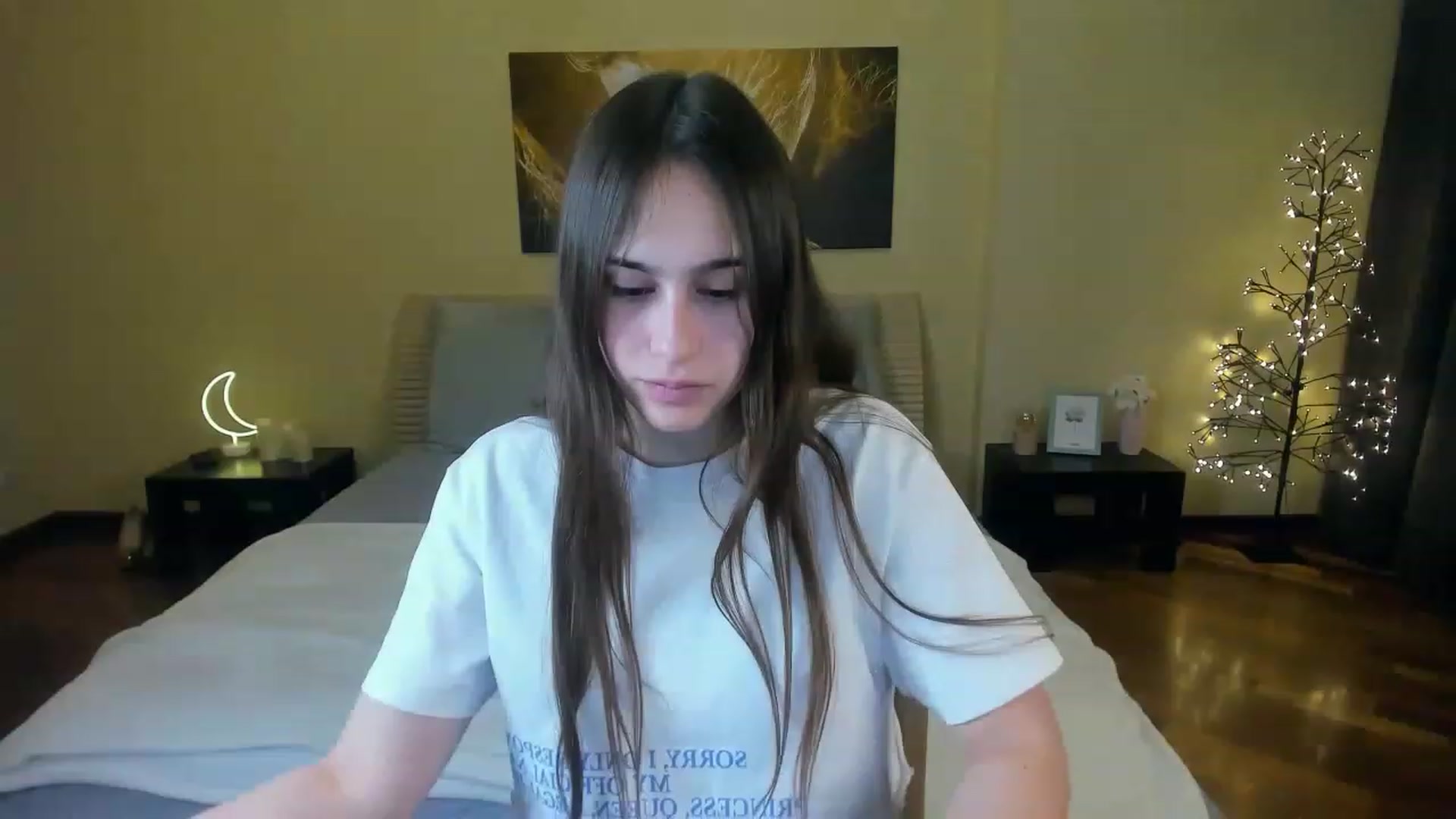 Gallery image thumbnail from AliceKoltt's myfreecams stream on, 11/19/2022, 14:10 image 9 of 20