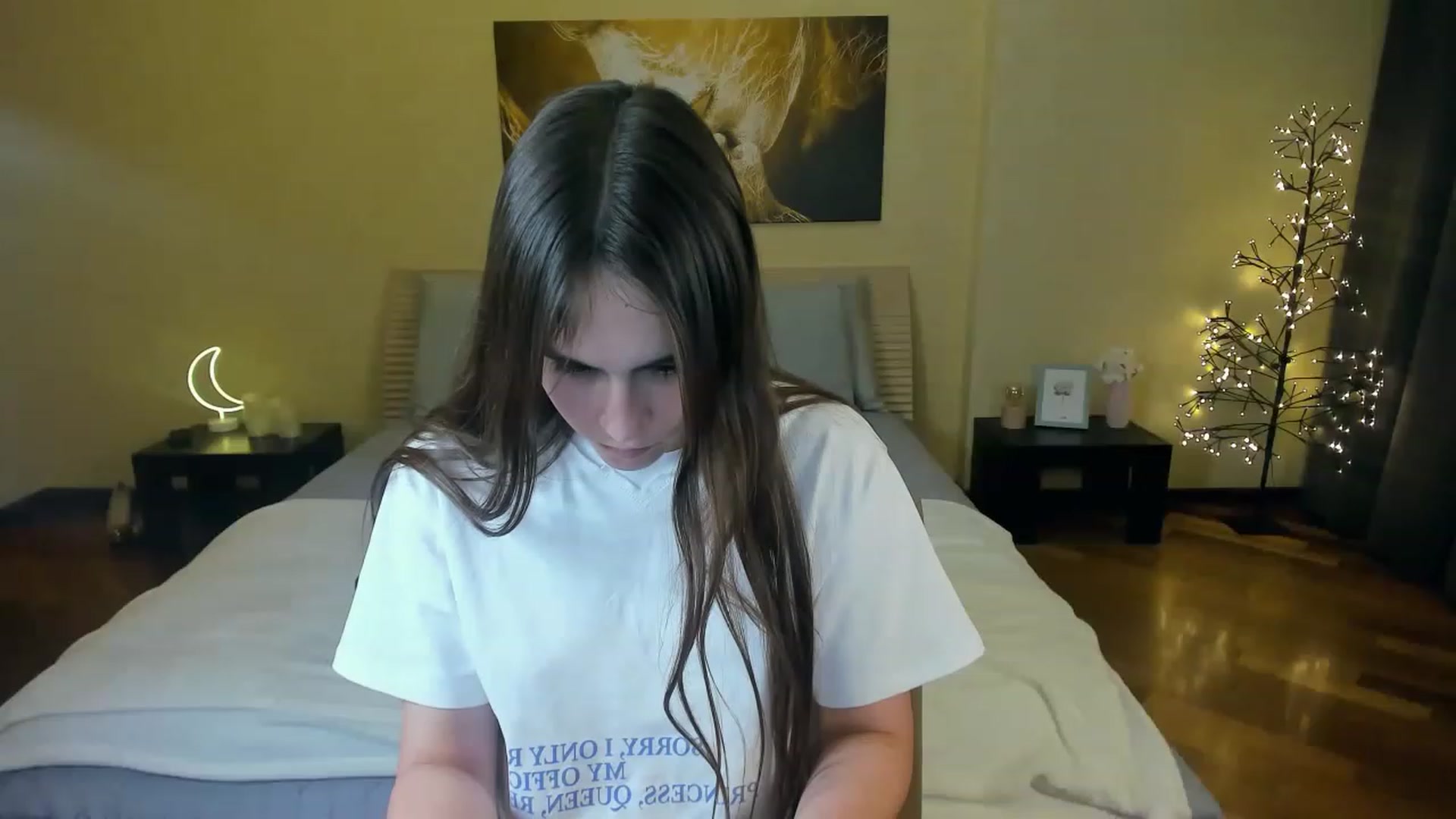 Gallery image thumbnail from AliceKoltt's myfreecams stream on, 11/19/2022, 16:16 image 18 of 20