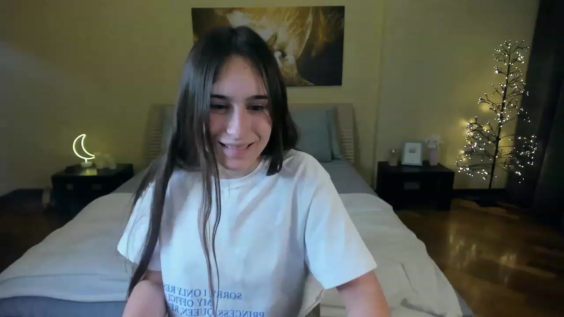 Gallery image thumbnail from AliceKoltt's myfreecams stream on, 11/19/2022, 16:16 image 15 of 20