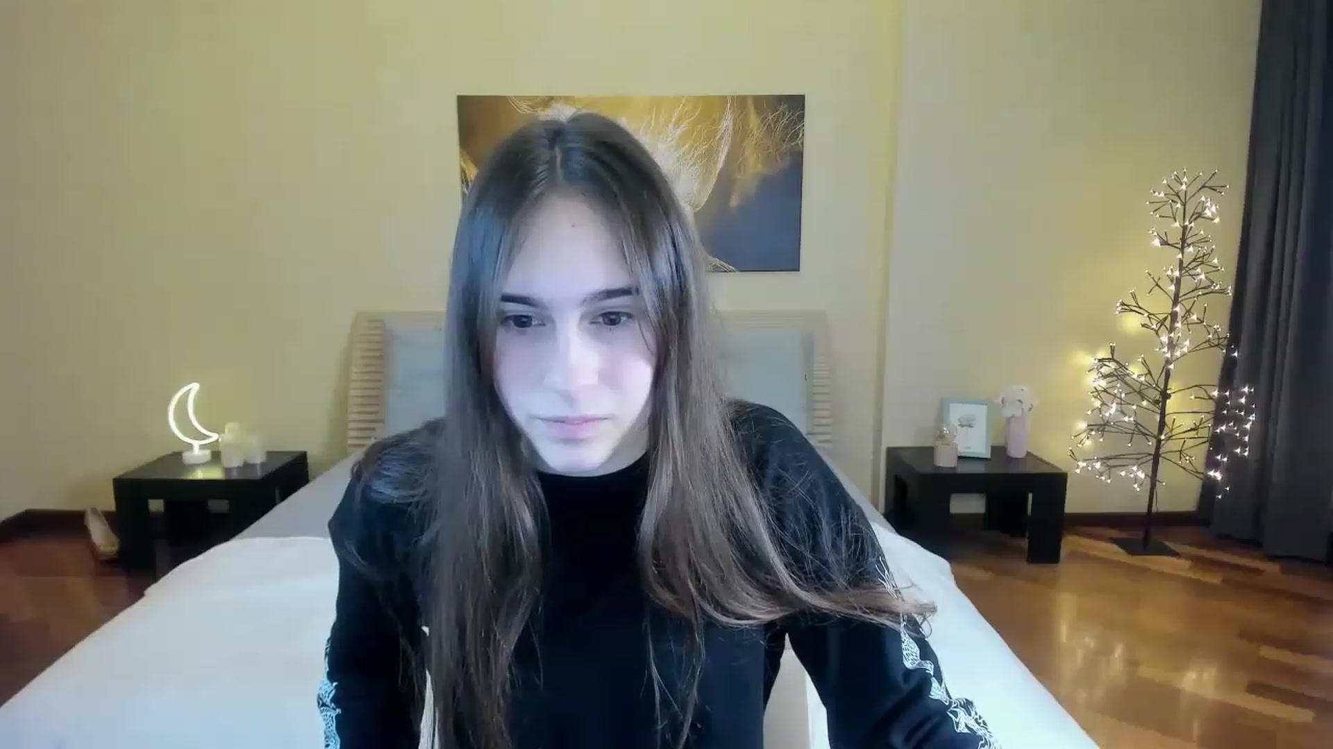 Gallery image thumbnail from AliceKoltt's myfreecams stream on, 11/22/2022, 17:35 image 10 of 20