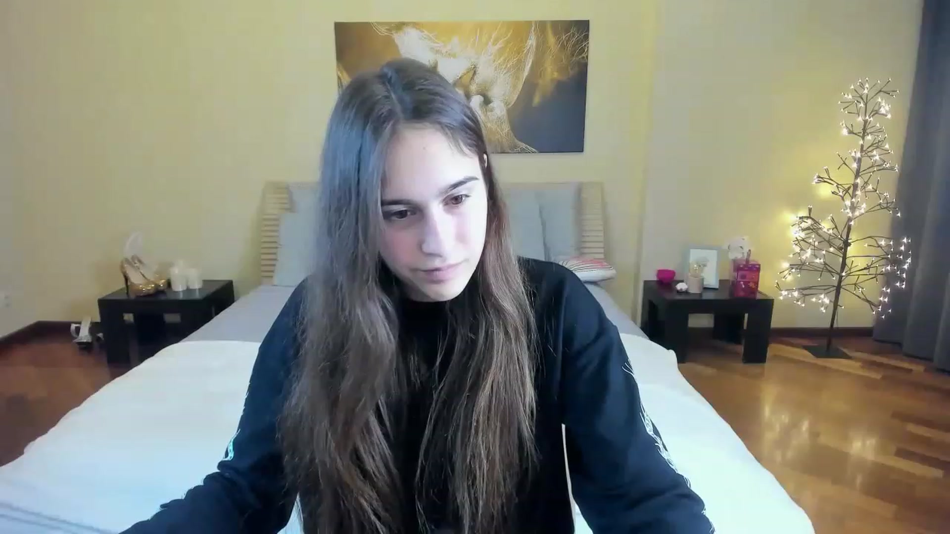 Gallery image thumbnail from AliceKoltt's myfreecams stream on, 11/26/2022, 16:41 image 10 of 20