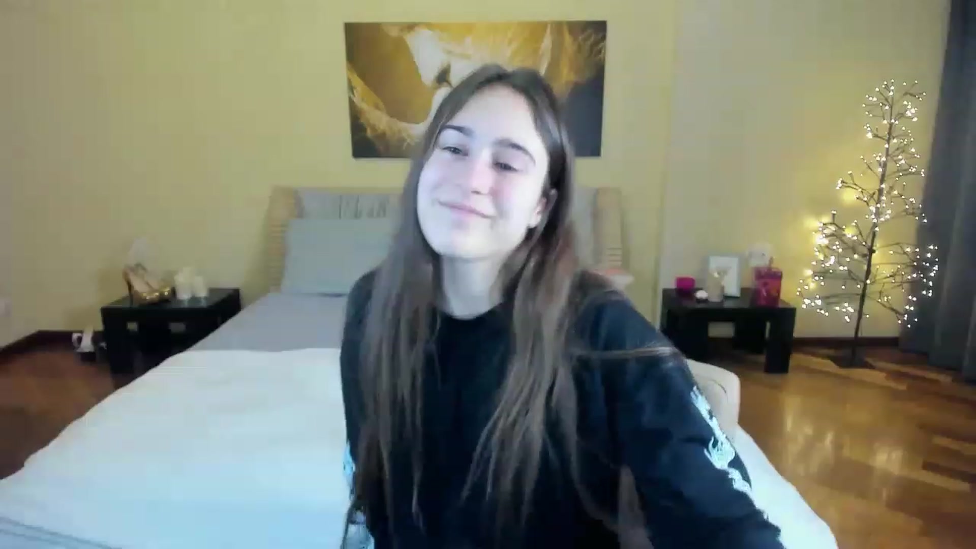 Gallery image thumbnail from AliceKoltt's myfreecams stream on, 11/26/2022, 16:41 image 14 of 20