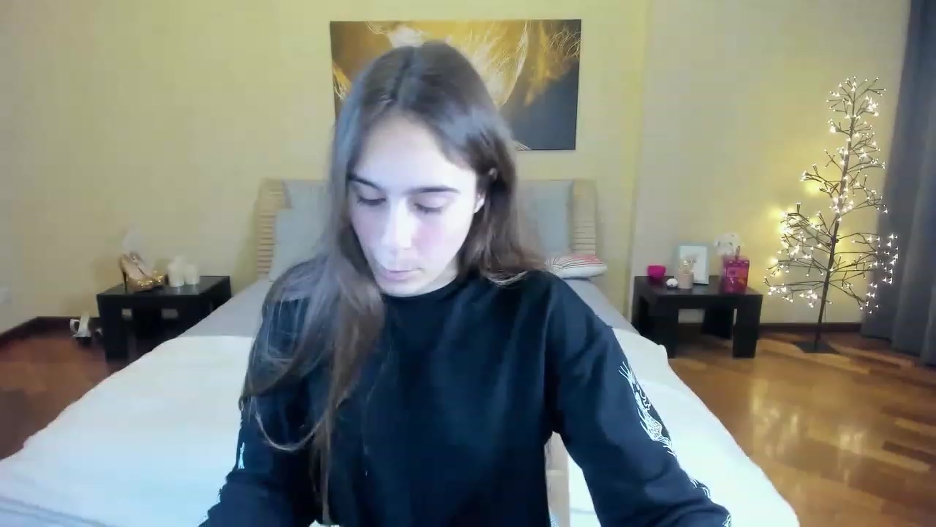 Gallery image thumbnail from AliceKoltt's myfreecams stream on, 11/26/2022, 16:41 image 2 of 20
