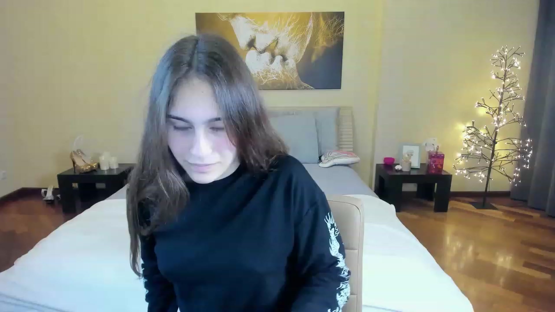 Gallery image thumbnail from AliceKoltt's myfreecams stream on, 11/26/2022, 16:41 image 1 of 20