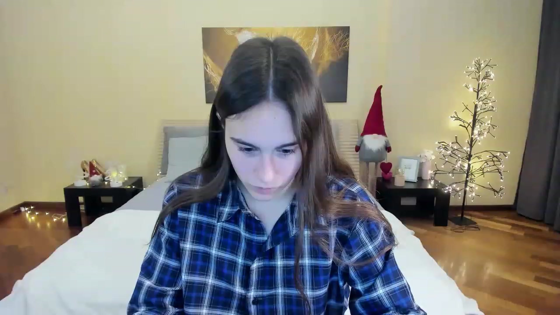 Gallery image thumbnail from AliceKoltt's myfreecams stream on, 12/24/2022, 20:00 image 19 of 20