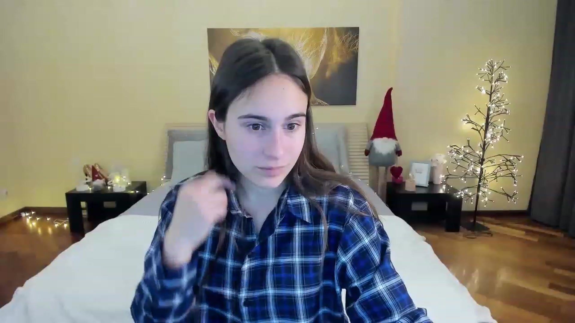 Gallery image thumbnail from AliceKoltt's myfreecams stream on, 12/24/2022, 20:00 image 18 of 20