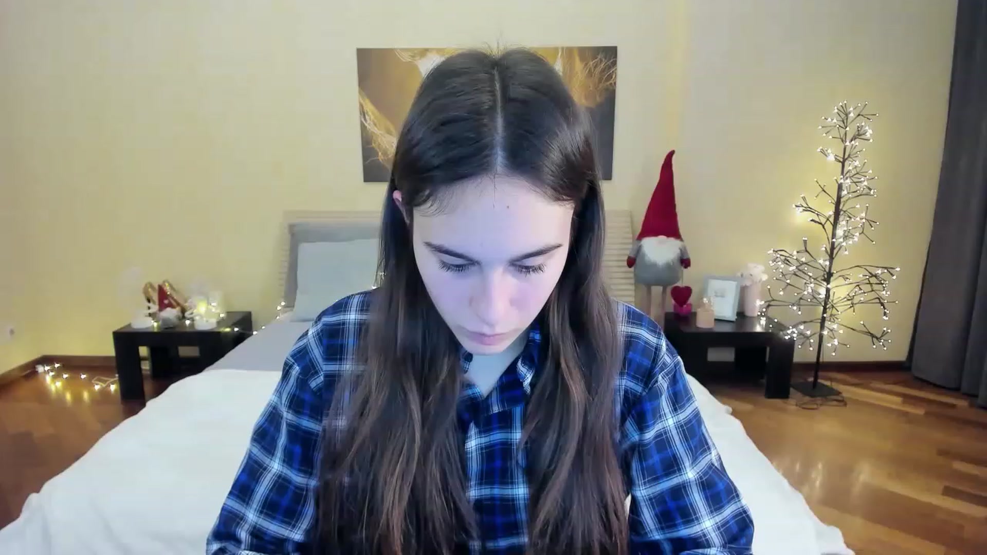 Gallery image thumbnail from AliceKoltt's myfreecams stream on, 12/24/2022, 20:00 image 17 of 20