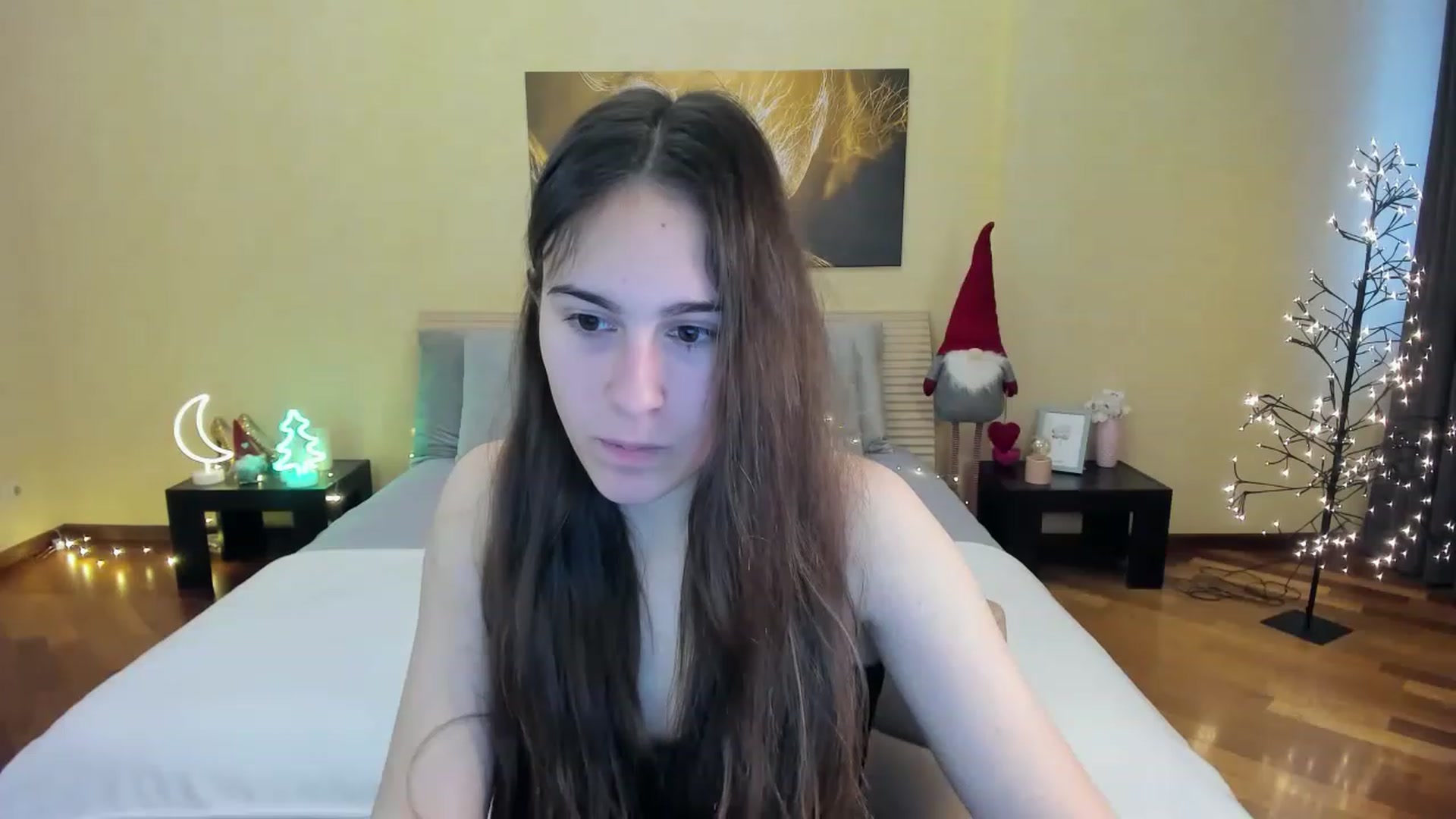 Gallery image thumbnail from AliceKoltt's myfreecams stream on, 12/25/2022, 09:28 image 18 of 20