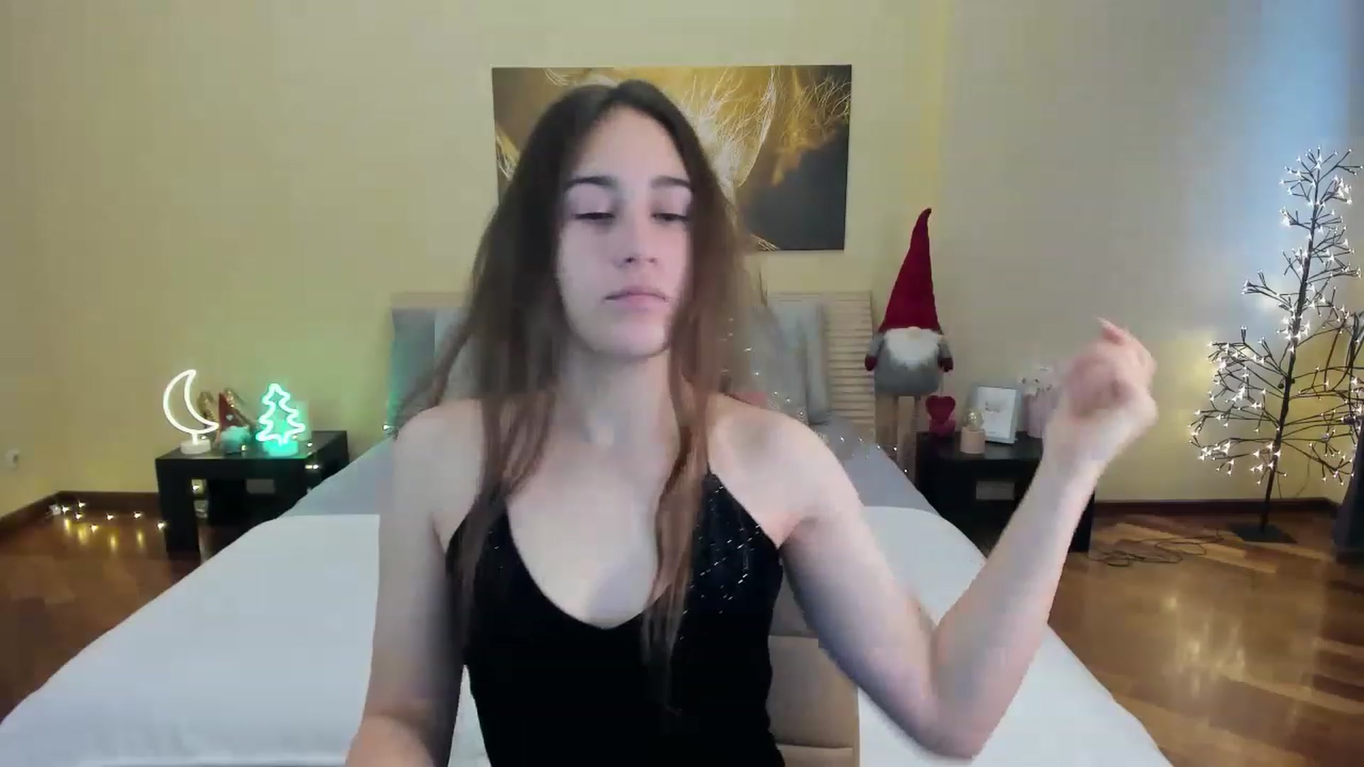 Gallery image thumbnail from AliceKoltt's myfreecams stream on, 12/25/2022, 09:28 image 8 of 20