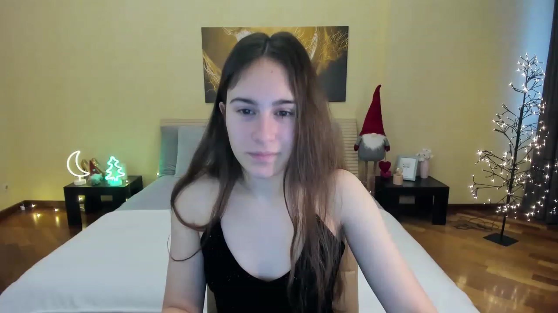 Gallery image thumbnail from AliceKoltt's myfreecams stream on, 12/25/2022, 09:28 image 13 of 20