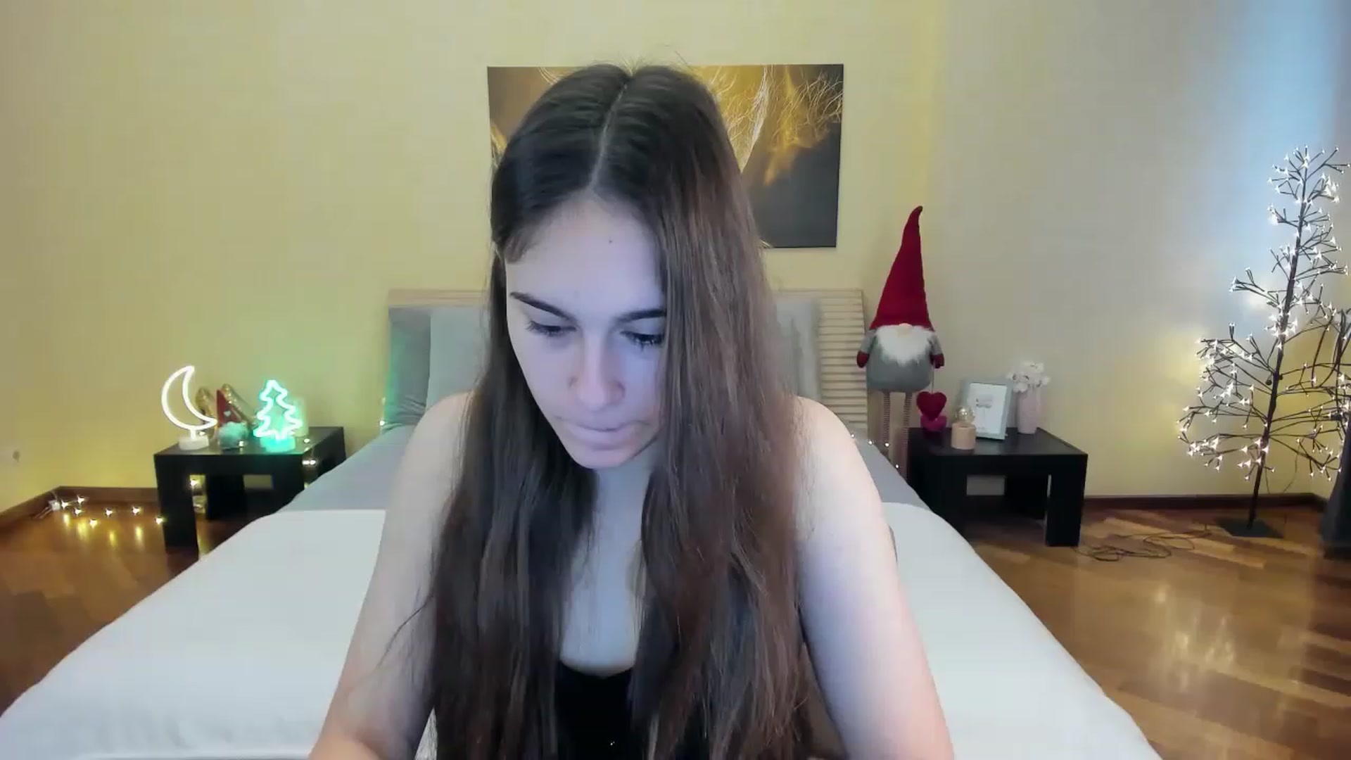 Gallery image thumbnail from AliceKoltt's myfreecams stream on, 12/25/2022, 09:28 image 6 of 20