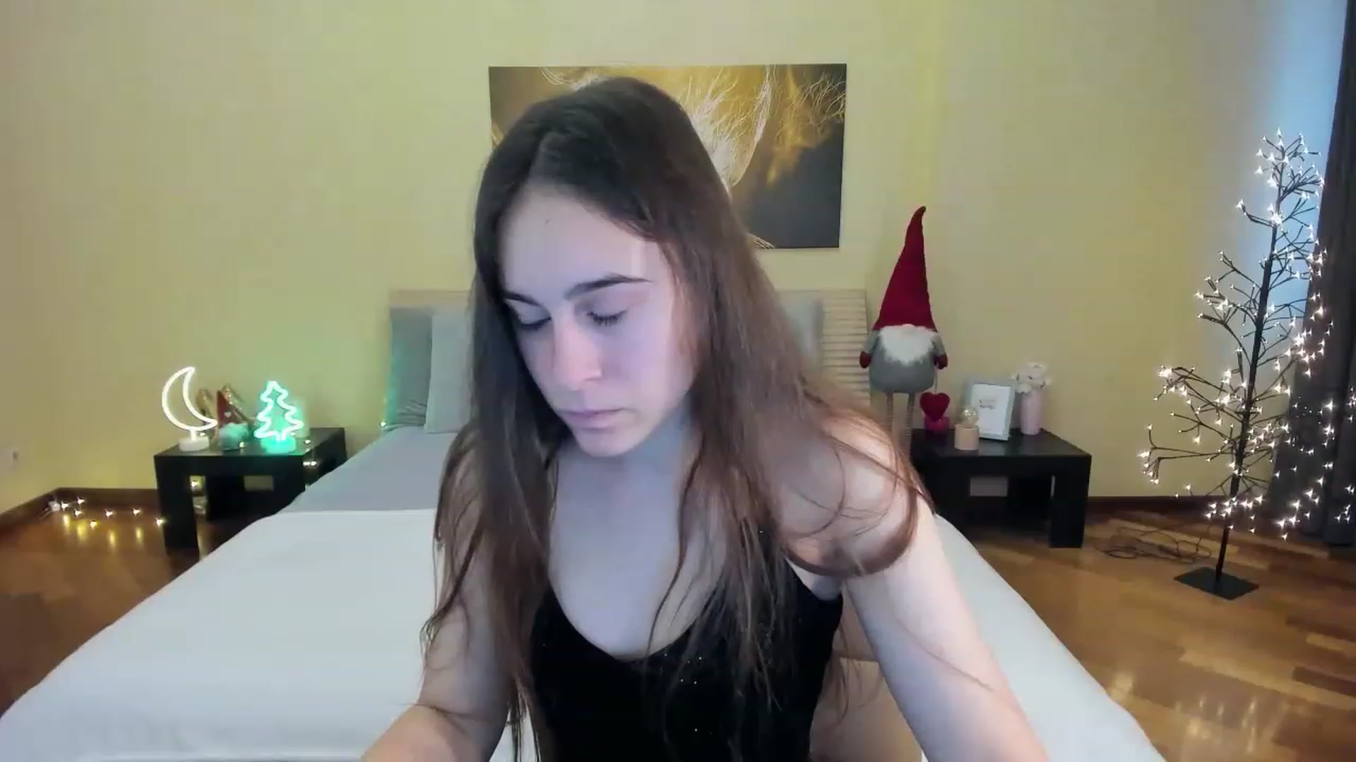 Gallery image thumbnail from AliceKoltt's myfreecams stream on, 12/25/2022, 09:59 image 20 of 20