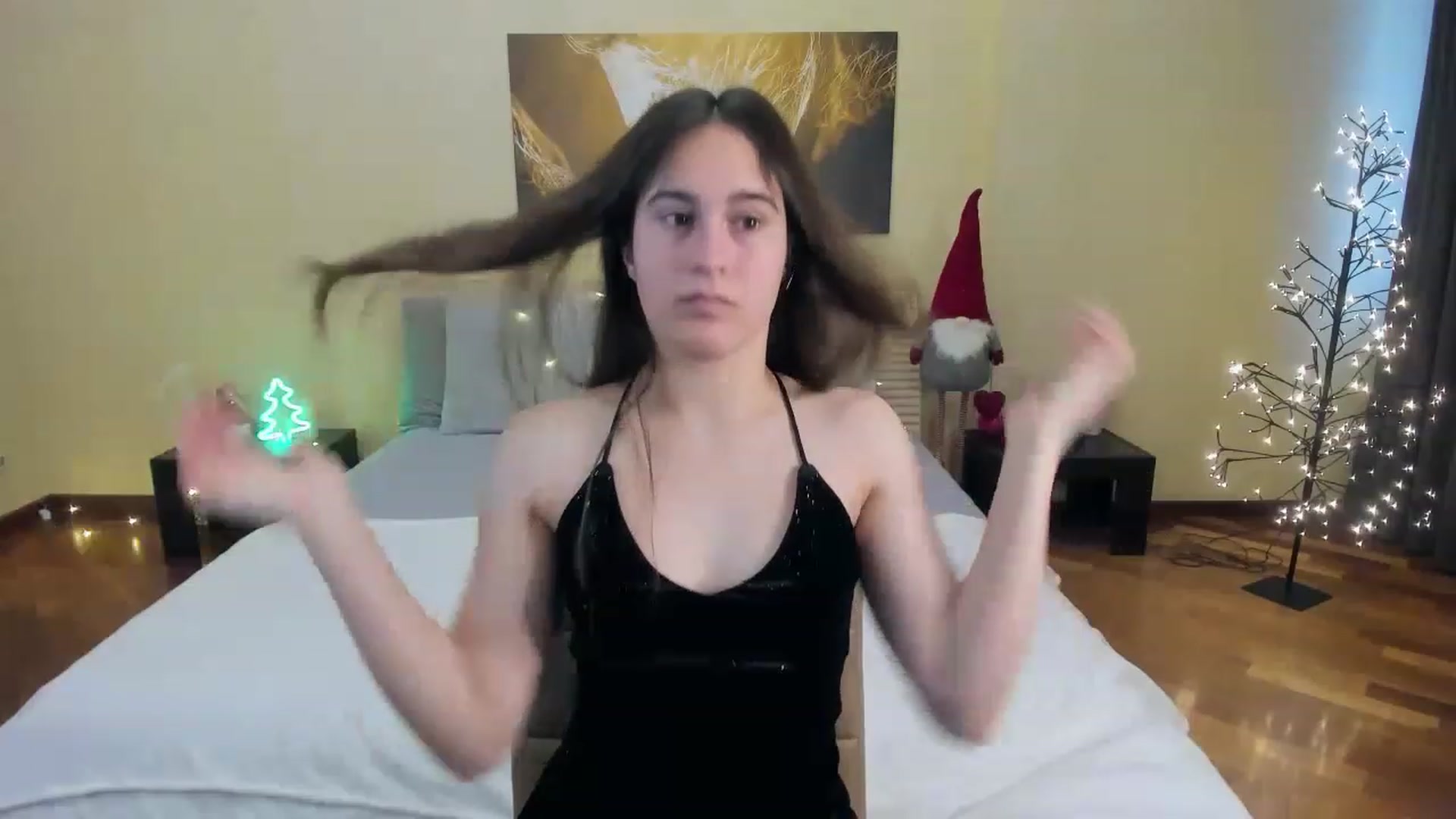 Gallery image thumbnail from AliceKoltt's myfreecams stream on, 12/25/2022, 11:40 image 9 of 20