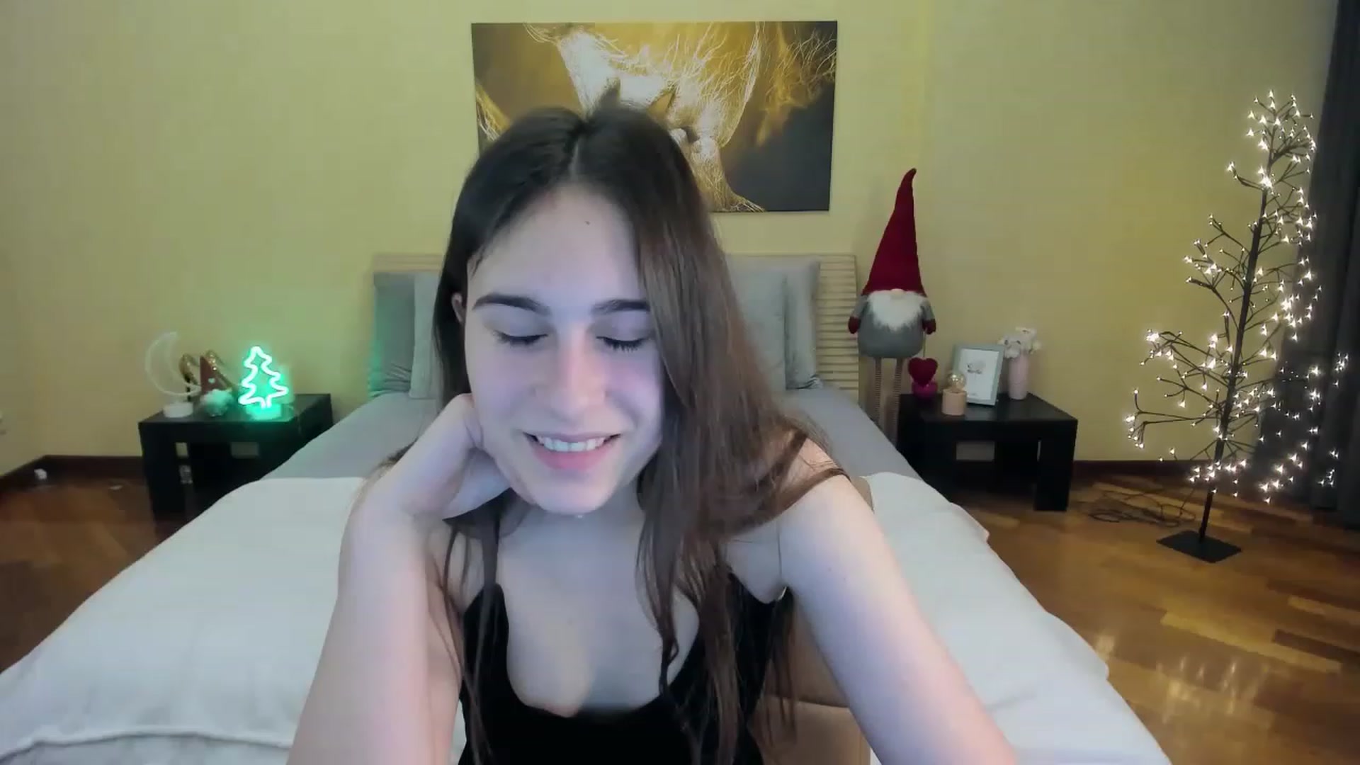 Gallery image thumbnail from AliceKoltt's myfreecams stream on, 12/25/2022, 14:52 image 2 of 20