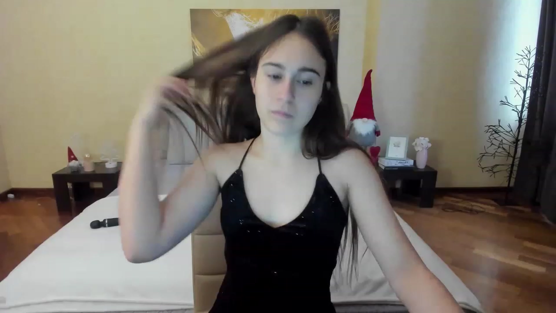 Gallery image thumbnail from AliceKoltt's myfreecams stream on, 12/26/2022, 11:21 image 8 of 20
