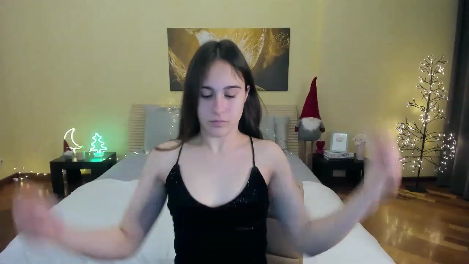 Gallery image thumbnail from AliceKoltt's myfreecams stream on, 12/26/2022, 14:34 image 6 of 20