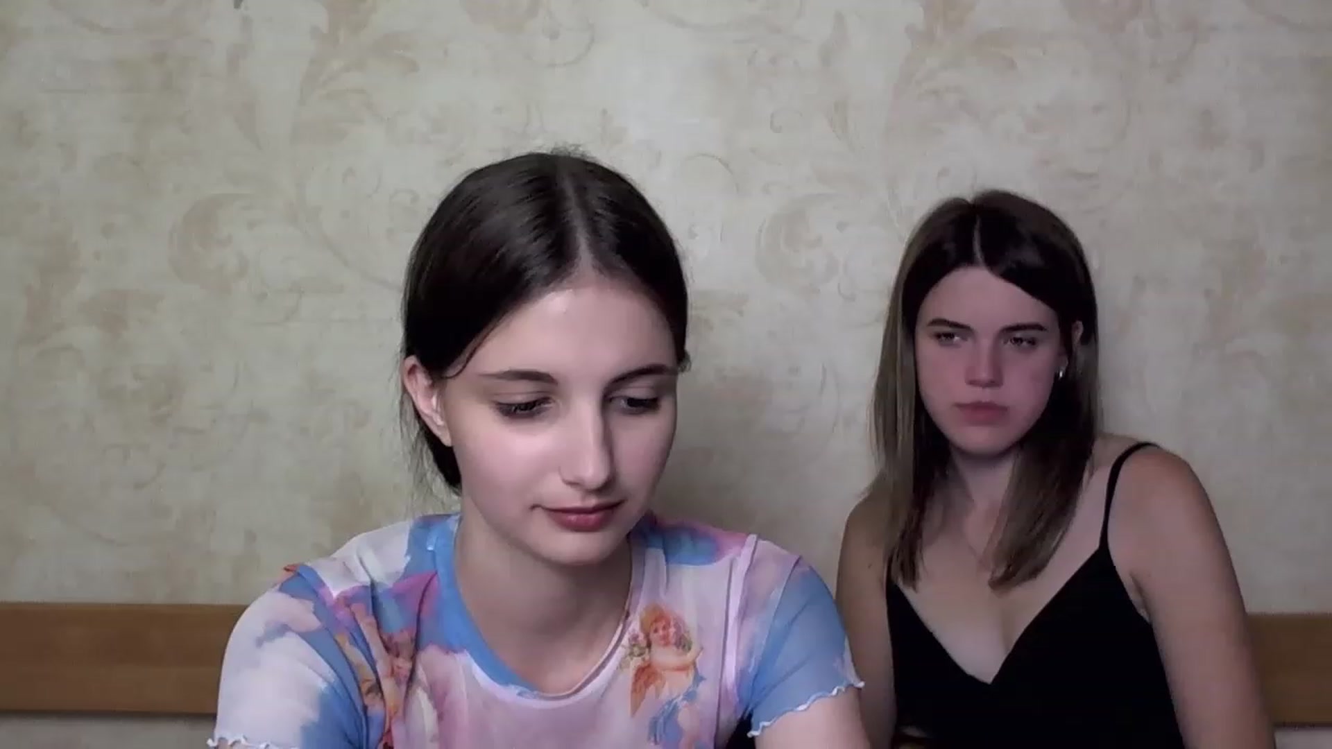 Gallery image thumbnail from AliceMoreee's myfreecams stream on, 07/14/2023, 21:16 image 5 of 20
