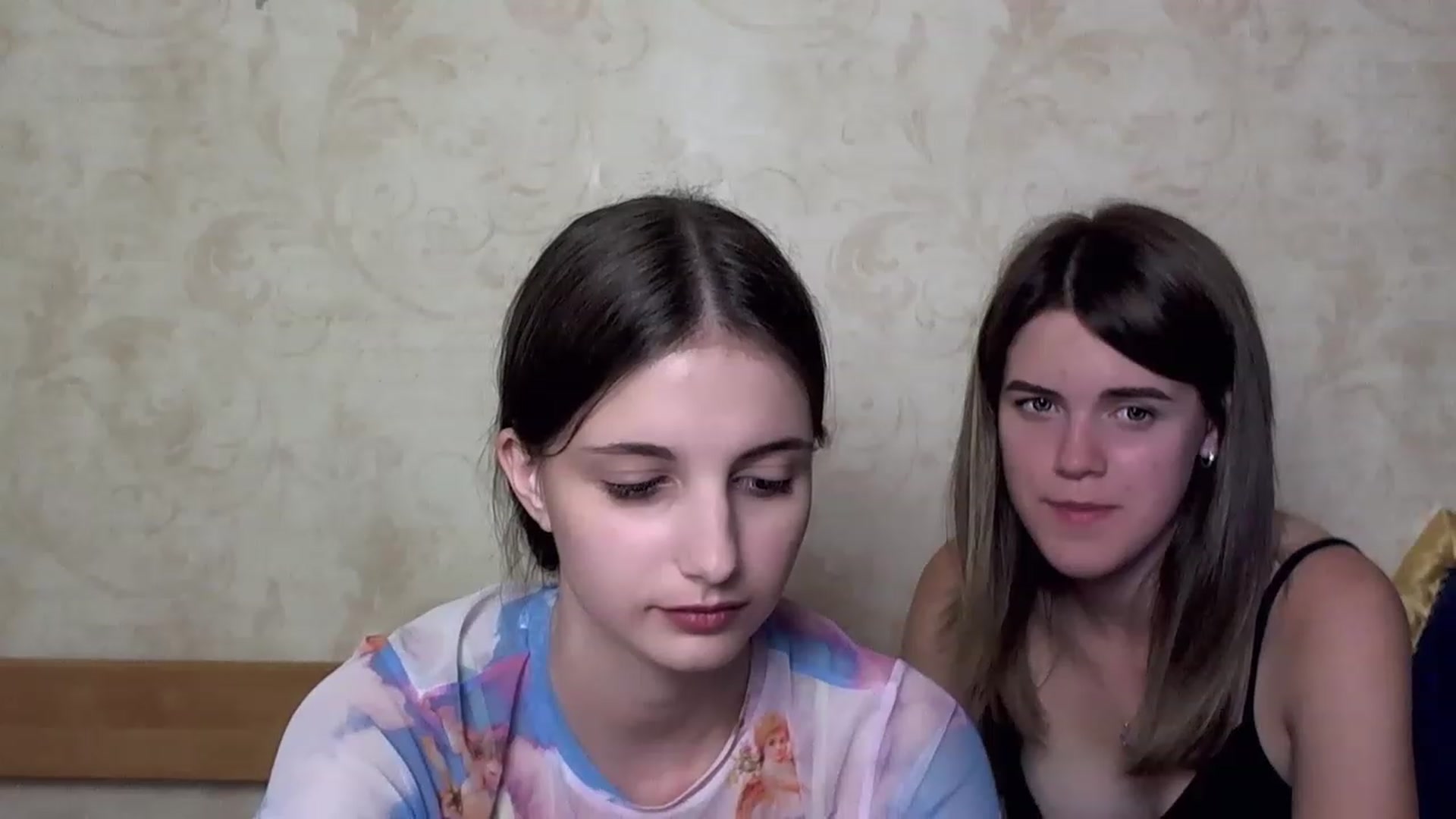 Gallery image thumbnail from AliceMoreee's myfreecams stream on, 07/14/2023, 21:16 image 10 of 20