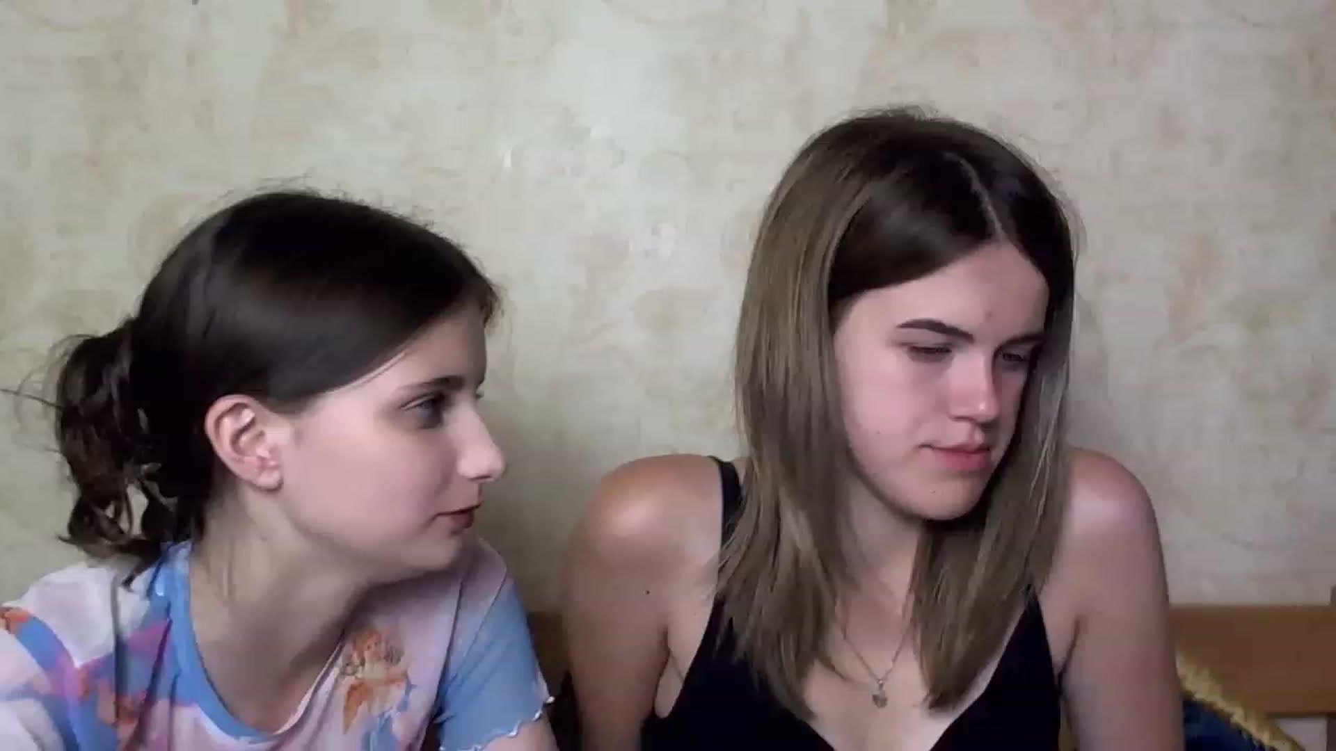 Gallery image thumbnail from AliceMoreee's myfreecams stream on, 07/14/2023, 22:10 image 17 of 20