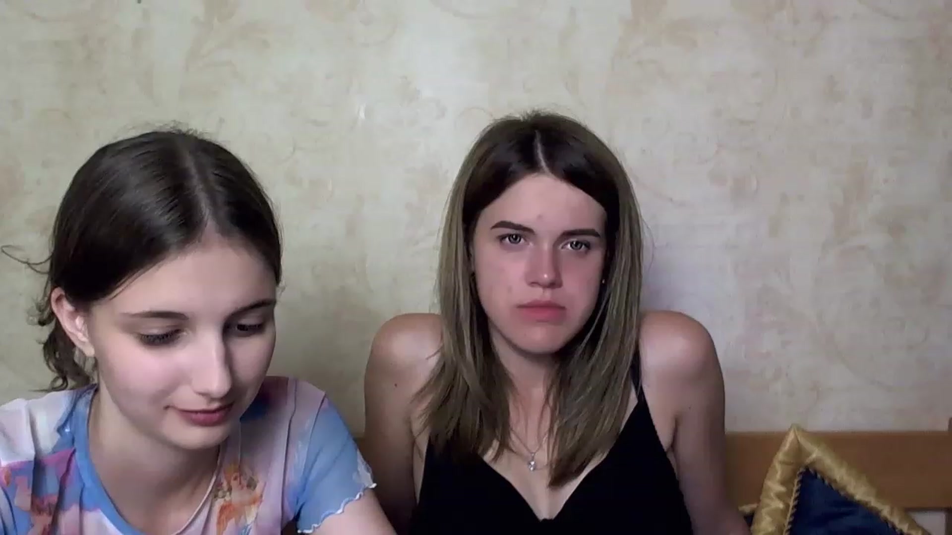 Gallery image thumbnail from AliceMoreee's myfreecams stream on, 07/14/2023, 22:10 image 15 of 20