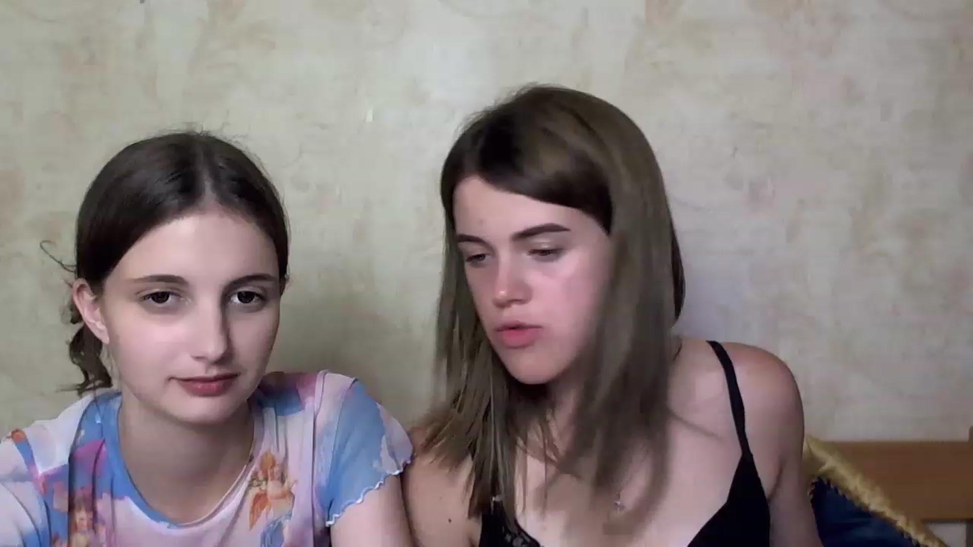 Gallery image thumbnail from AliceMoreee's myfreecams stream on, 07/14/2023, 22:10 image 3 of 20