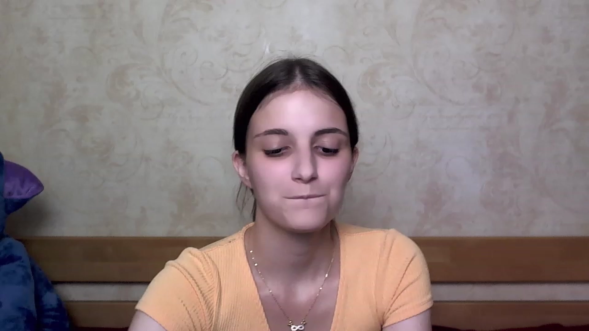 Gallery image thumbnail from AliceMoreee's myfreecams stream on, 08/08/2023, 24:14 image 16 of 20