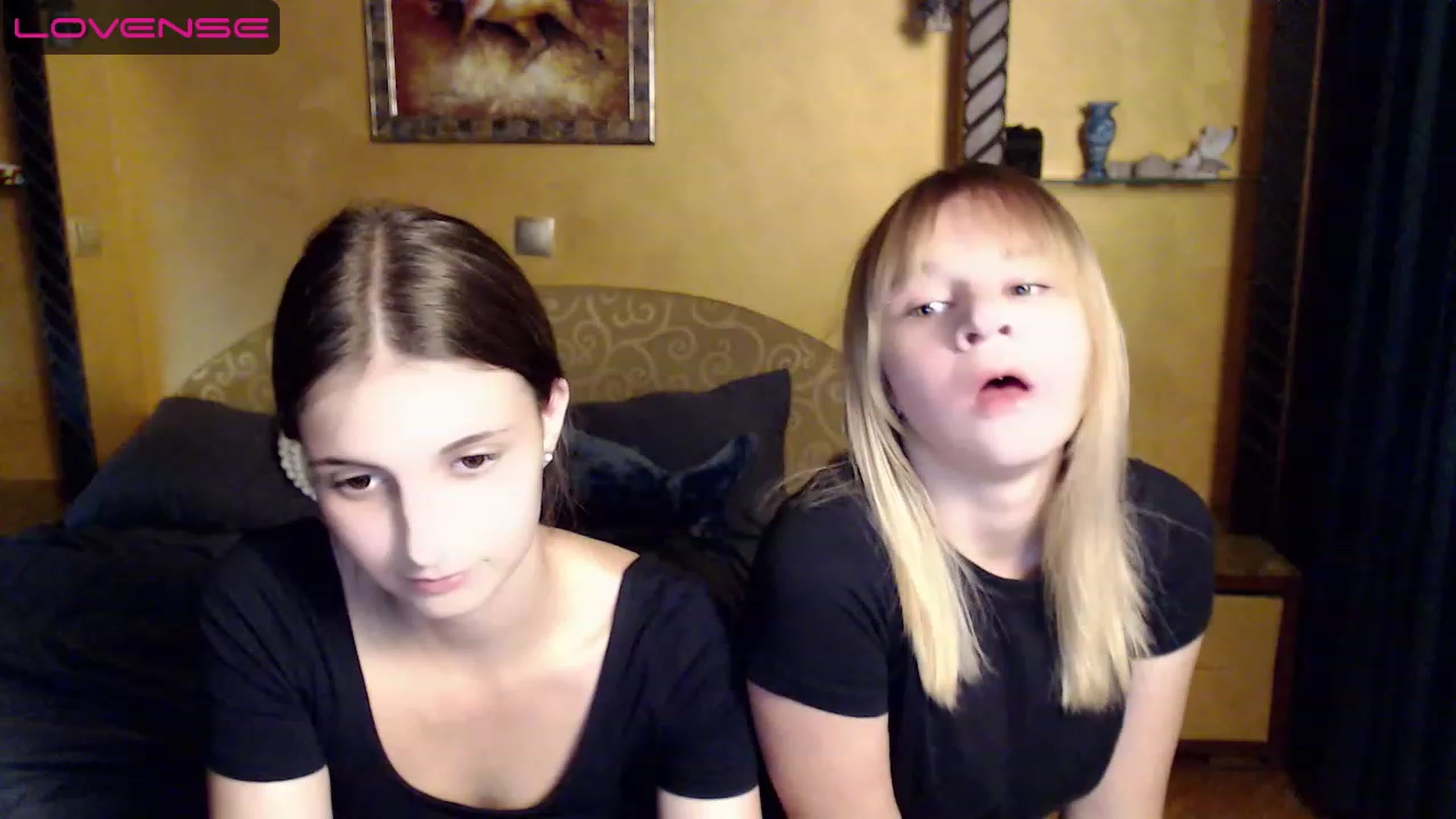 Gallery image thumbnail from AliceMoreee's myfreecams stream on, 08/10/2023, 19:52 image 13 of 20