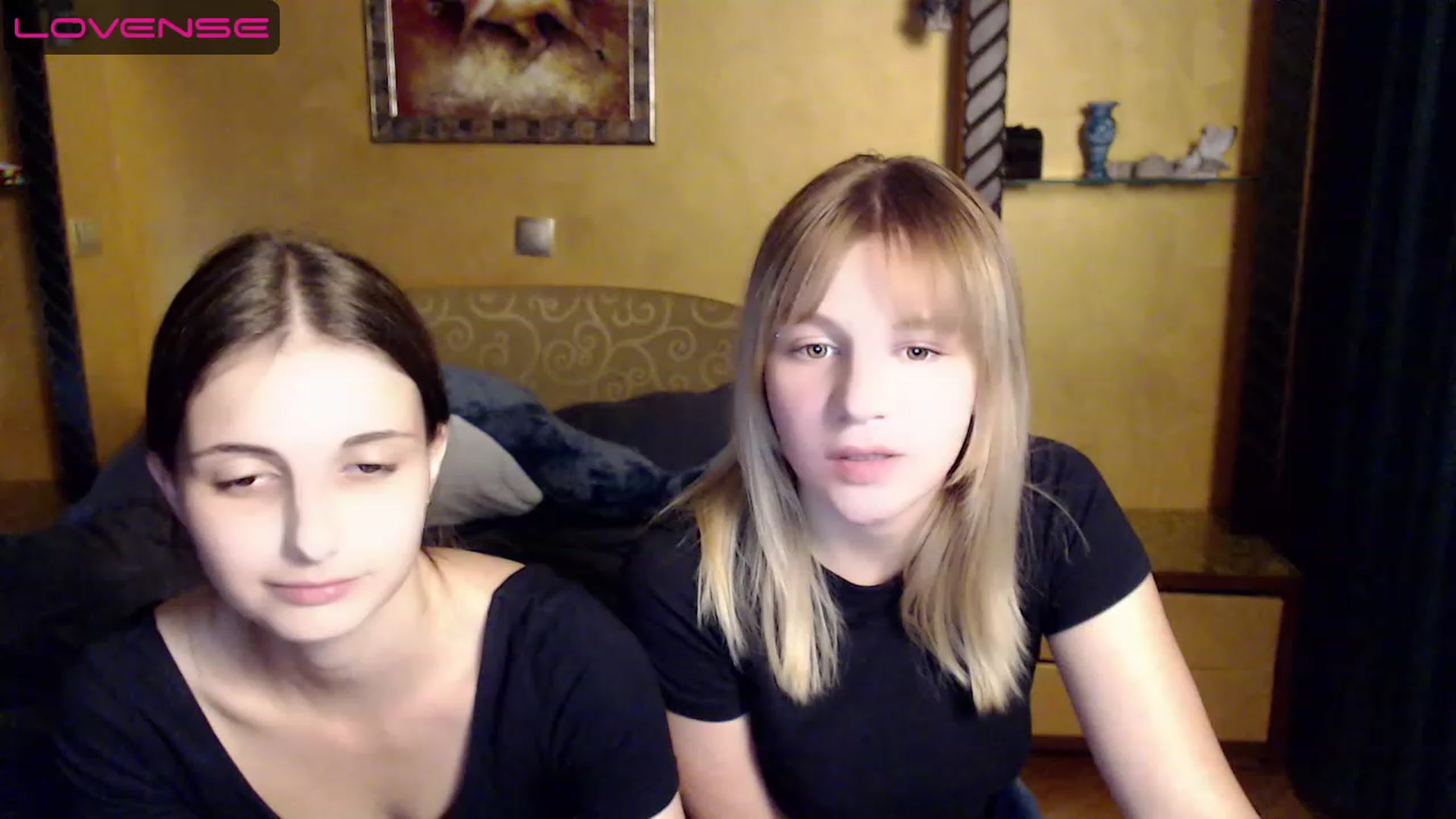 Gallery image thumbnail from AliceMoreee's myfreecams stream on, 08/10/2023, 19:52 image 18 of 20