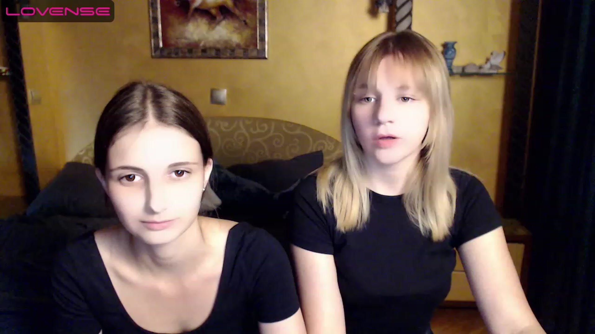 Gallery image thumbnail from AliceMoreee's myfreecams stream on, 08/10/2023, 19:52 image 15 of 20