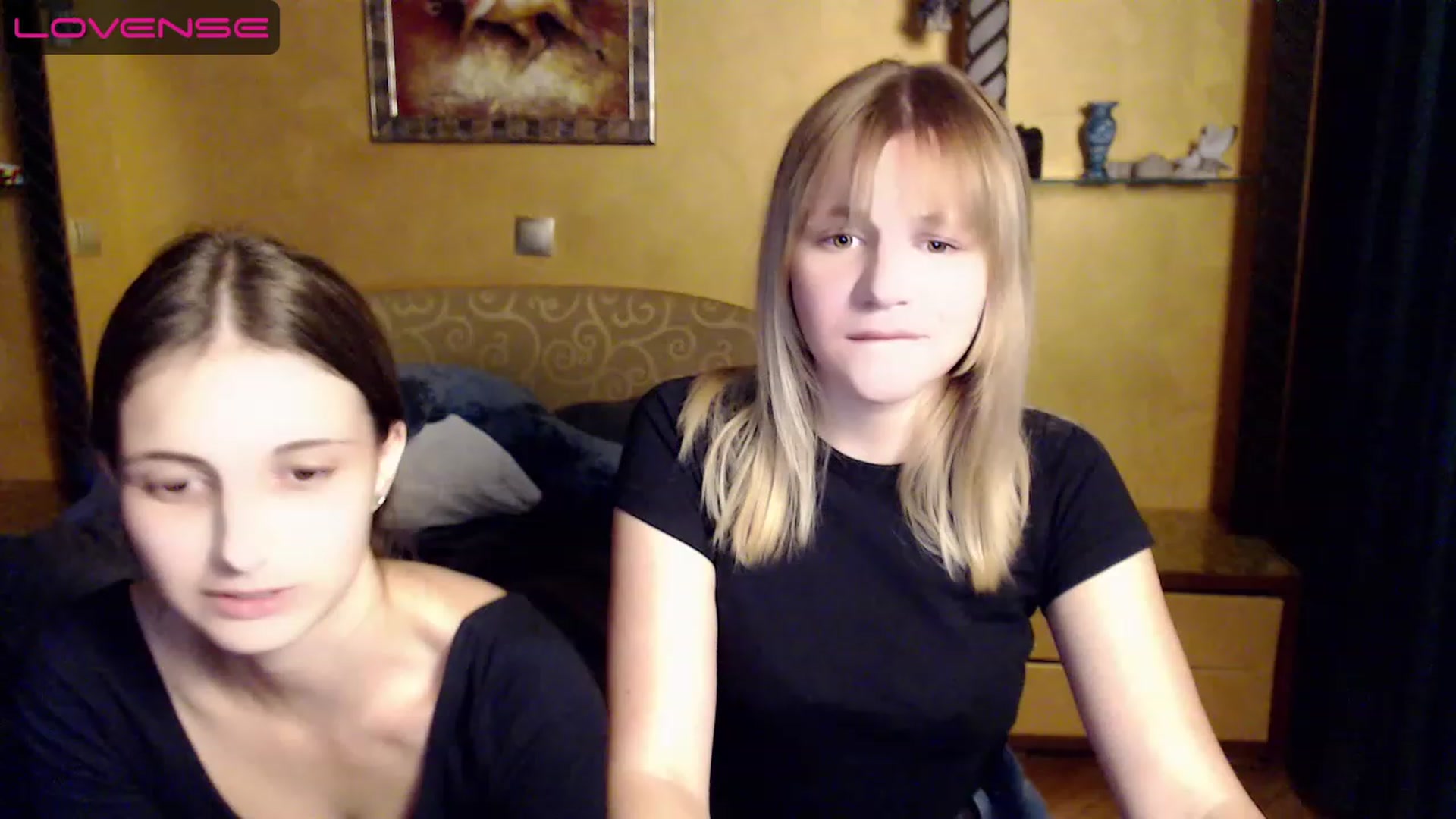 Gallery image thumbnail from AliceMoreee's myfreecams stream on, 08/10/2023, 19:52 image 16 of 20