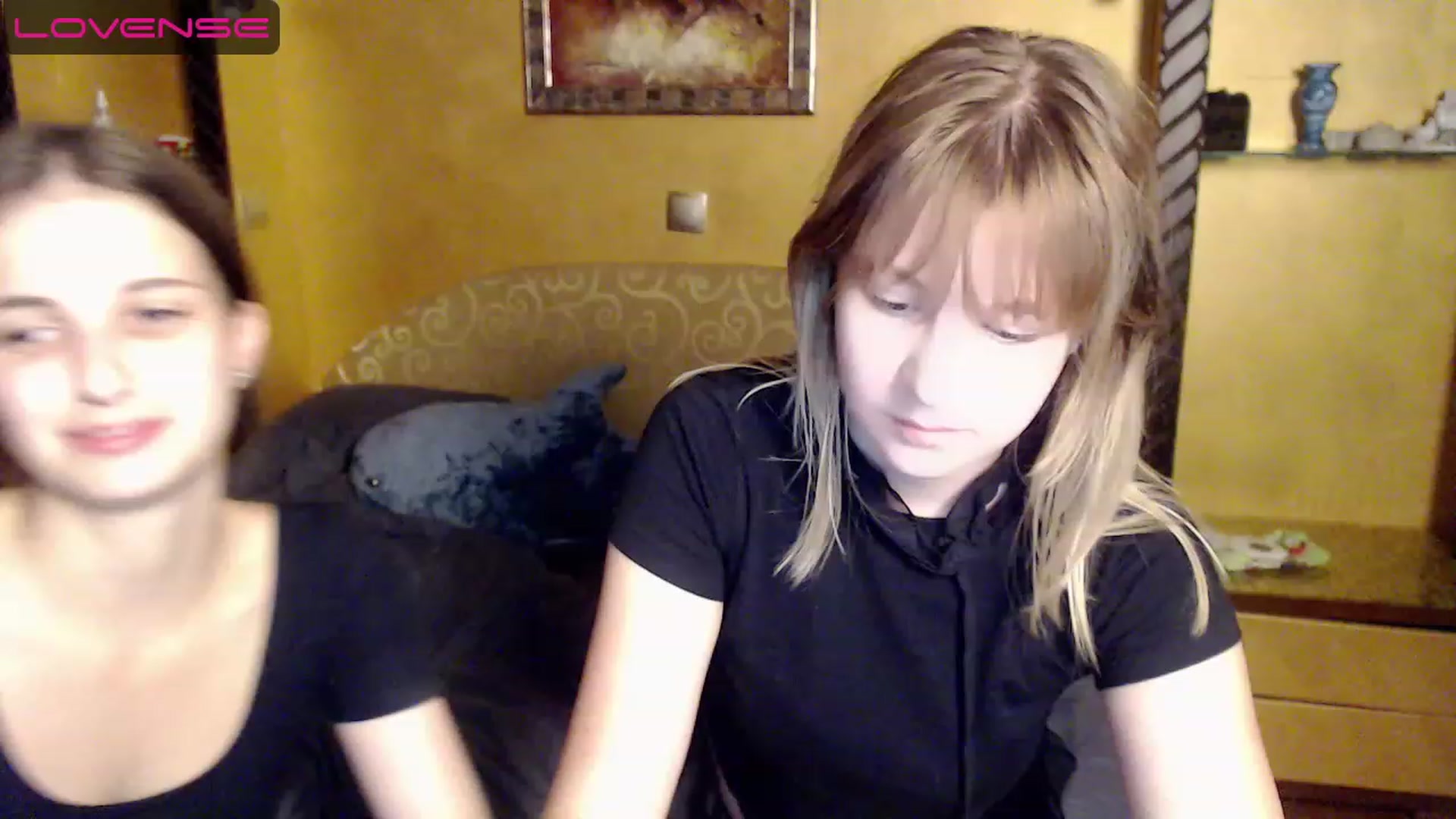 Gallery image thumbnail from AliceMoreee's myfreecams stream on, 08/10/2023, 23:38 image 14 of 20
