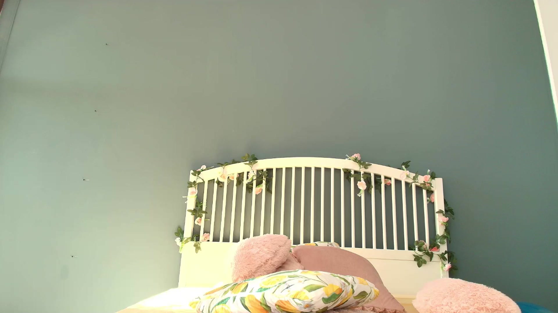 Gallery image thumbnail from AlicePirce's myfreecams stream on, 11/01/2025, 12:20 image 8 of 20