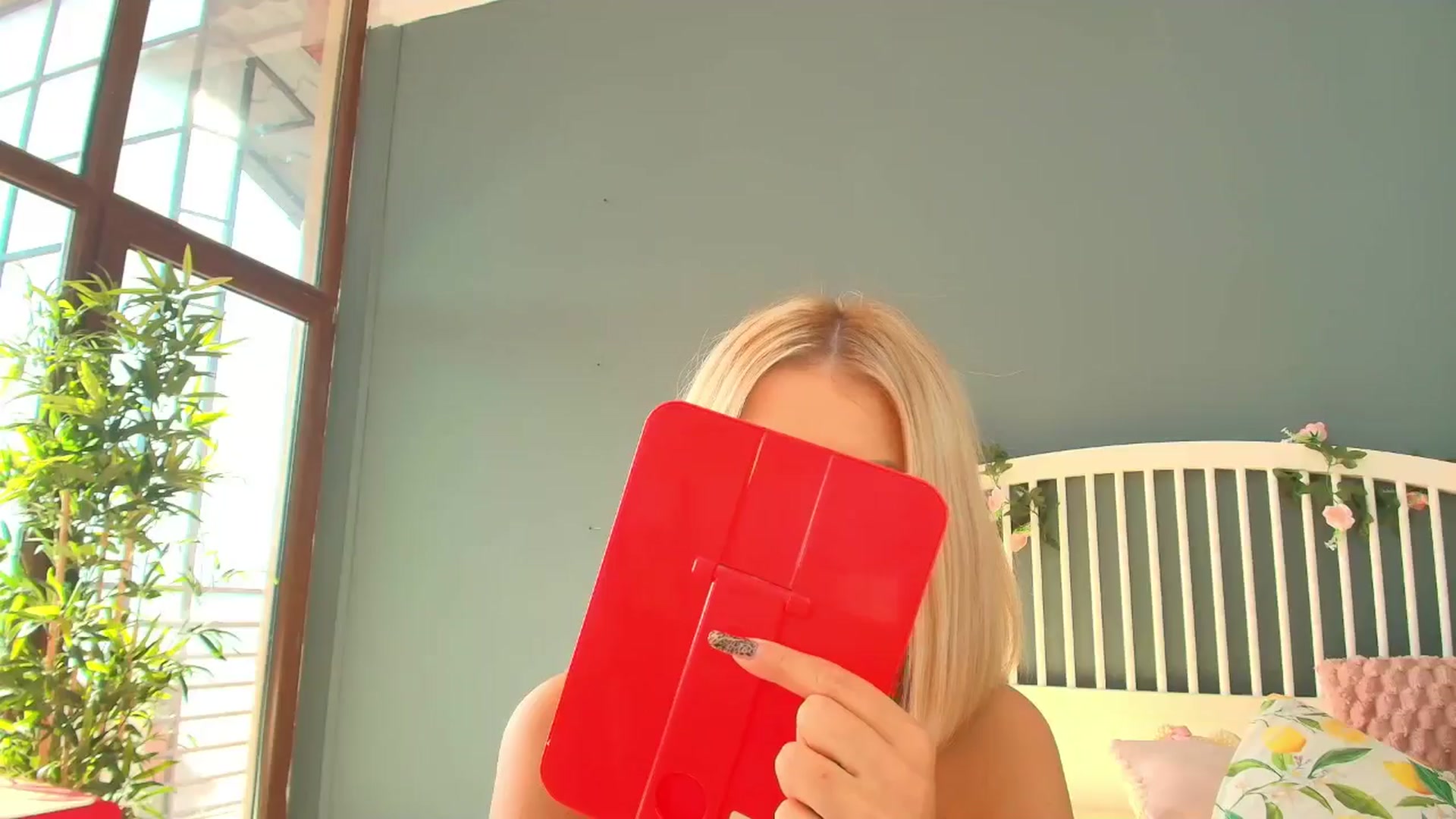 Gallery image thumbnail from AlicePirce's myfreecams stream on, 11/02/2025, 12:04 image 13 of 20