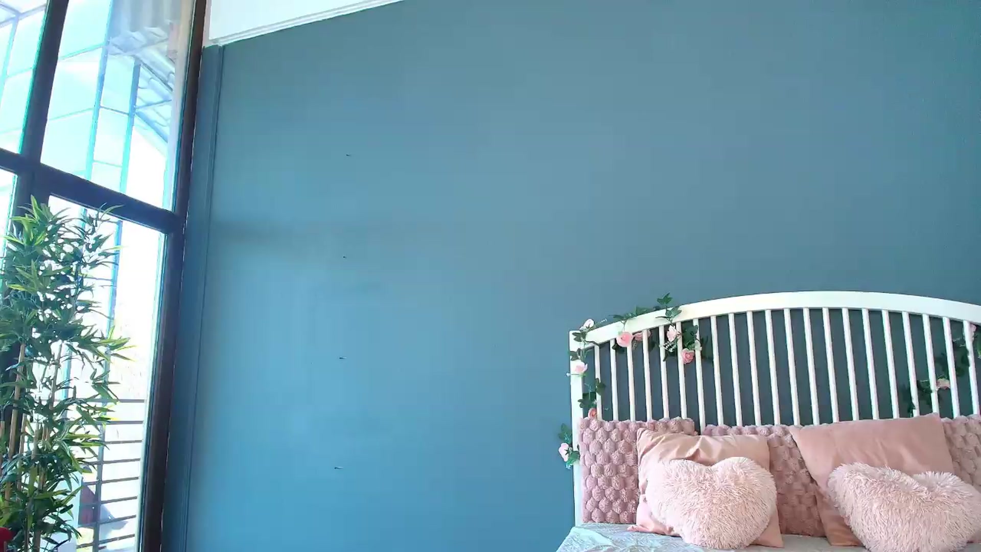 Gallery image thumbnail from AlicePirce's myfreecams stream on, 07/16/2026, 09:26 image 16 of 20