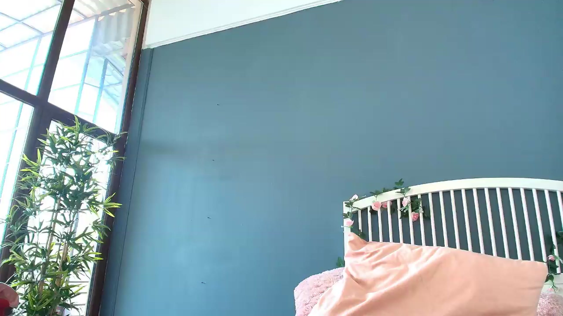 Gallery image thumbnail from AlicePirce's myfreecams stream on, 07/17/2026, 10:32 image 14 of 20