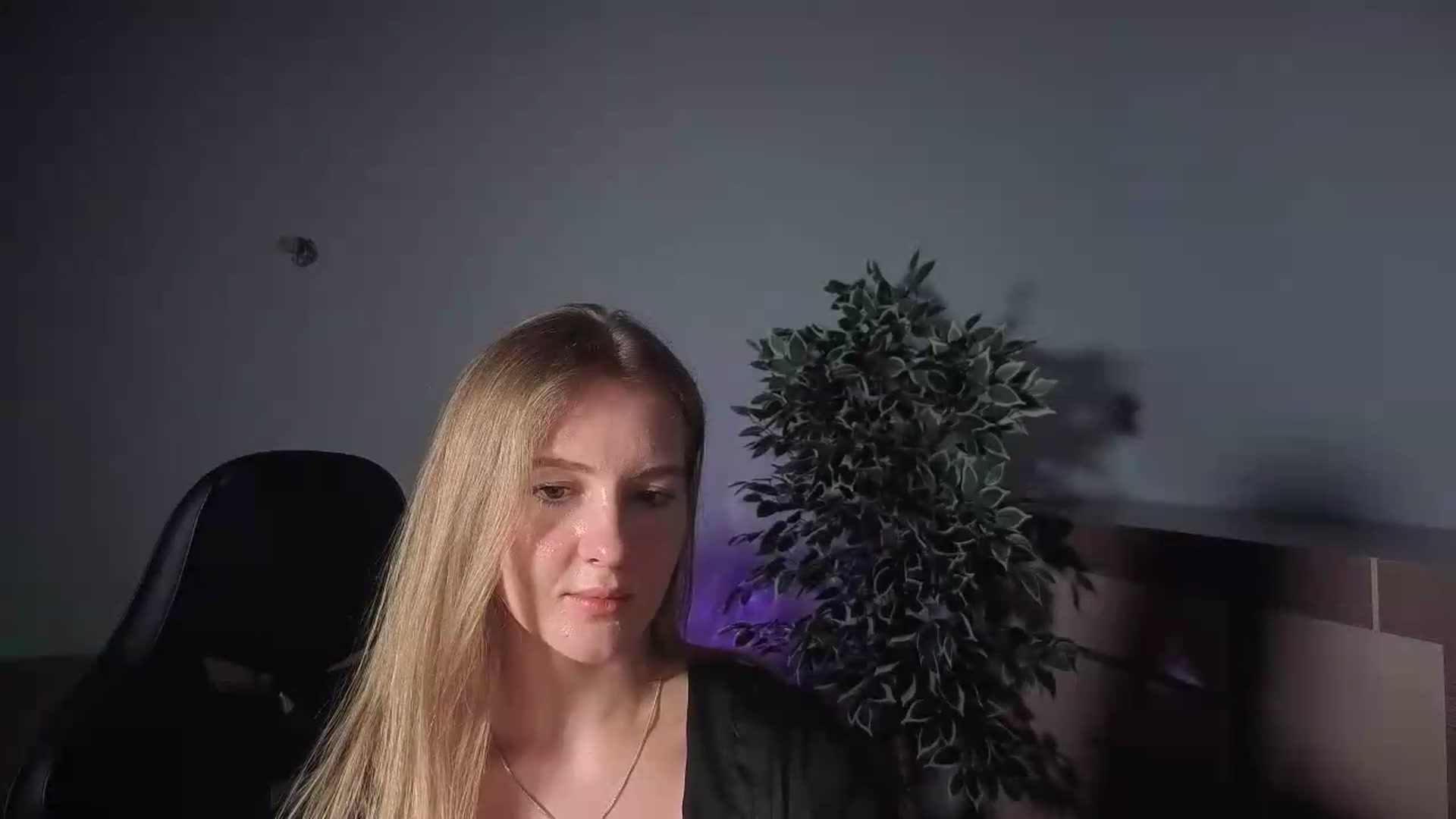 Gallery image thumbnail from AliceSi's myfreecams stream on, 07/13/2026, 15:33 image 20 of 20
