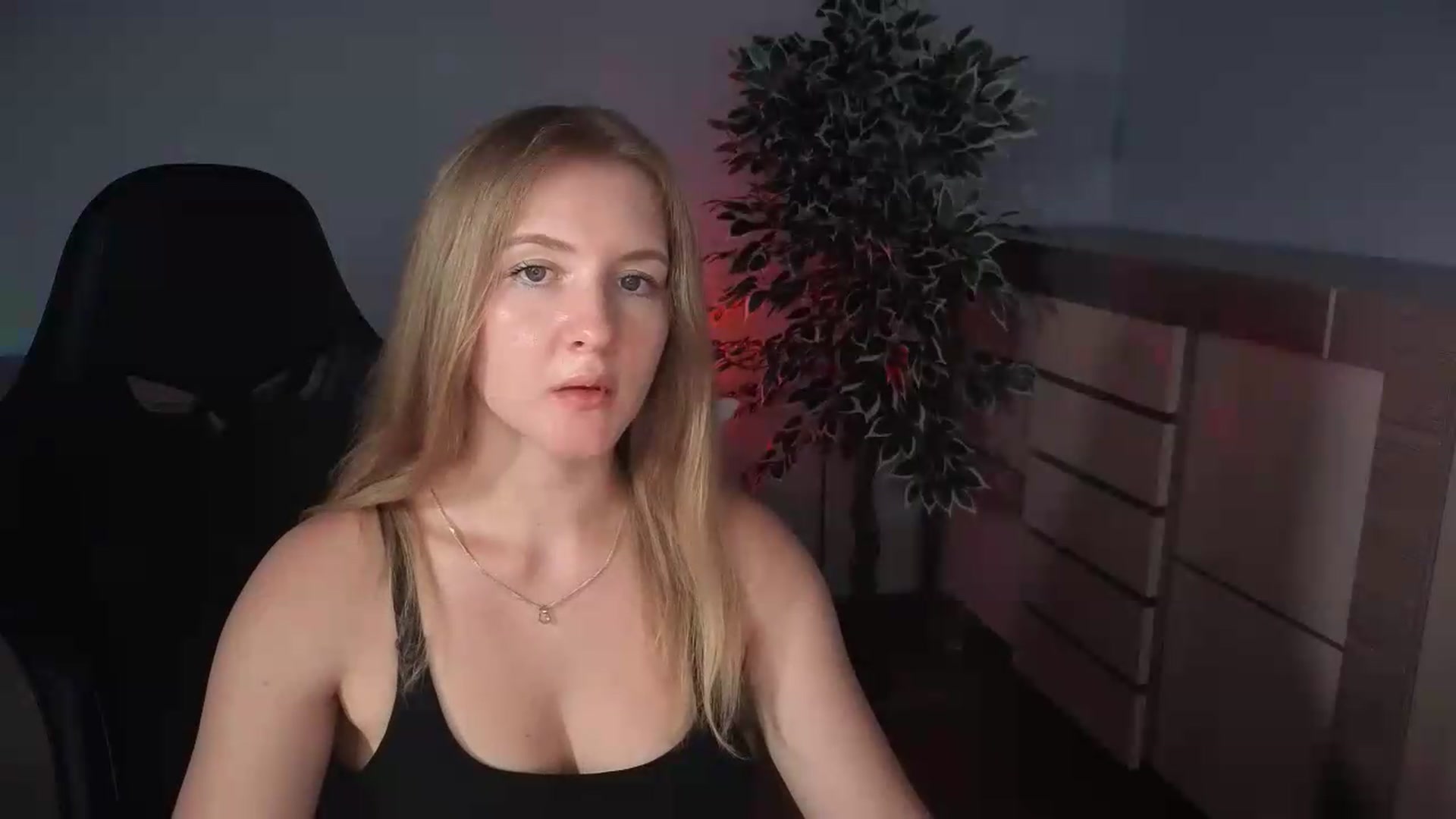 Gallery image thumbnail from AliceSi's myfreecams stream on, 07/15/2026, 19:10 image 11 of 20