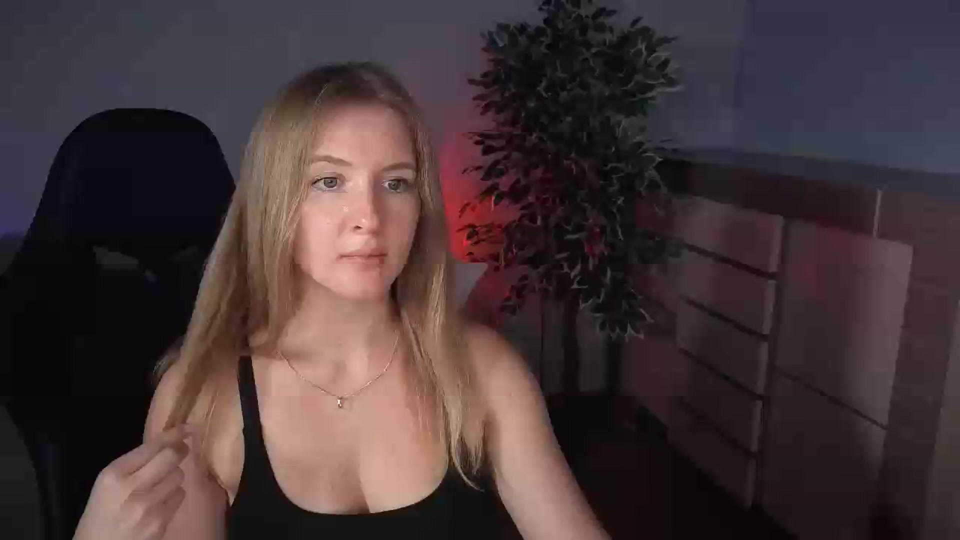 Gallery image thumbnail from AliceSi's myfreecams stream on, 07/15/2026, 19:10 image 12 of 20