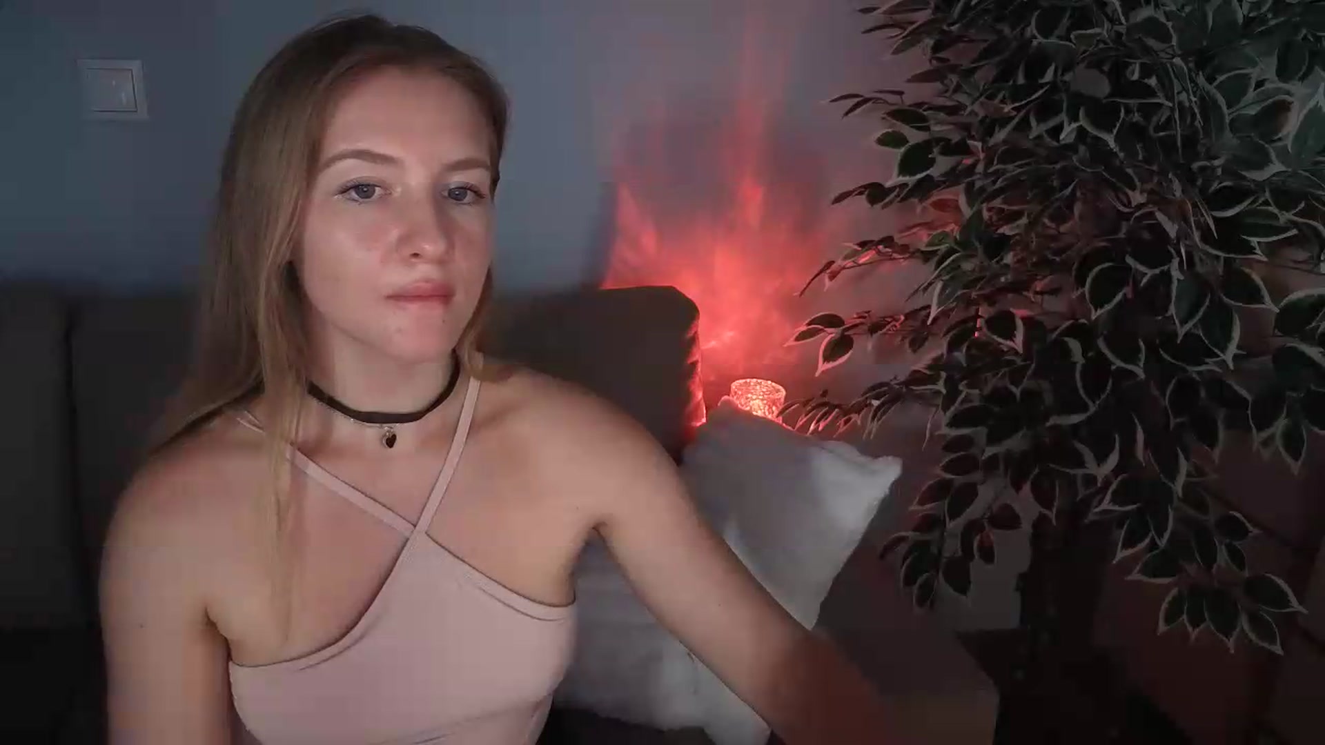 Gallery image thumbnail from AliceSi's myfreecams stream on, 07/16/2026, 17:59 image 12 of 20