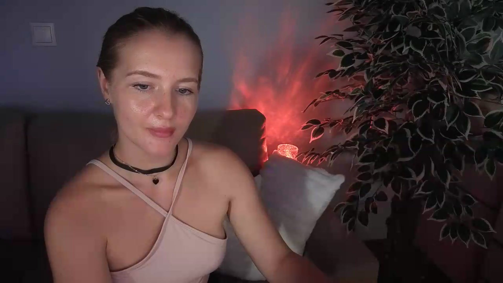 Gallery image thumbnail from AliceSi's myfreecams stream on, 07/16/2026, 17:59 image 17 of 20