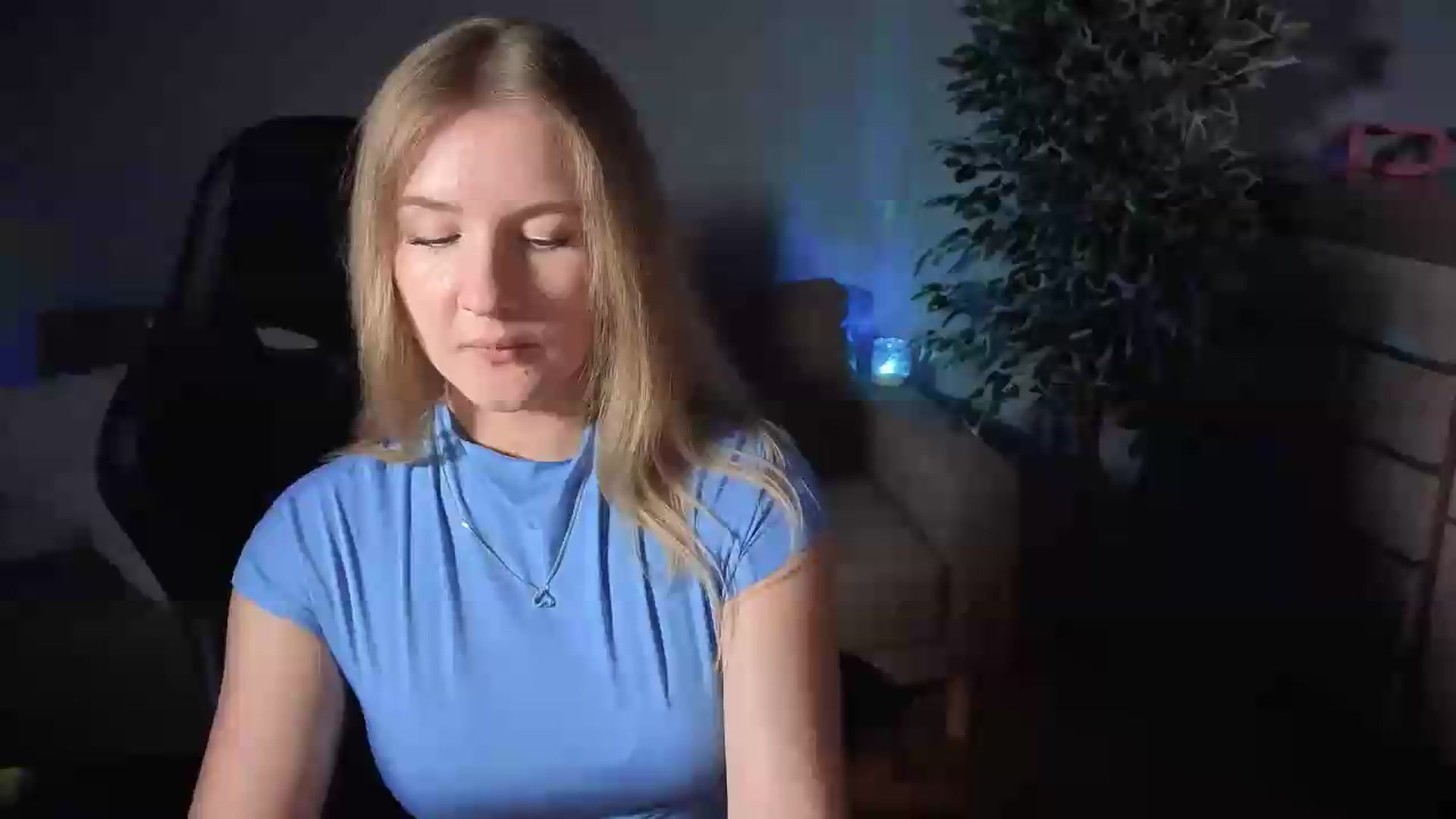 Gallery image thumbnail from AliceSi's myfreecams stream on, 07/18/2026, 13:39 image 7 of 20