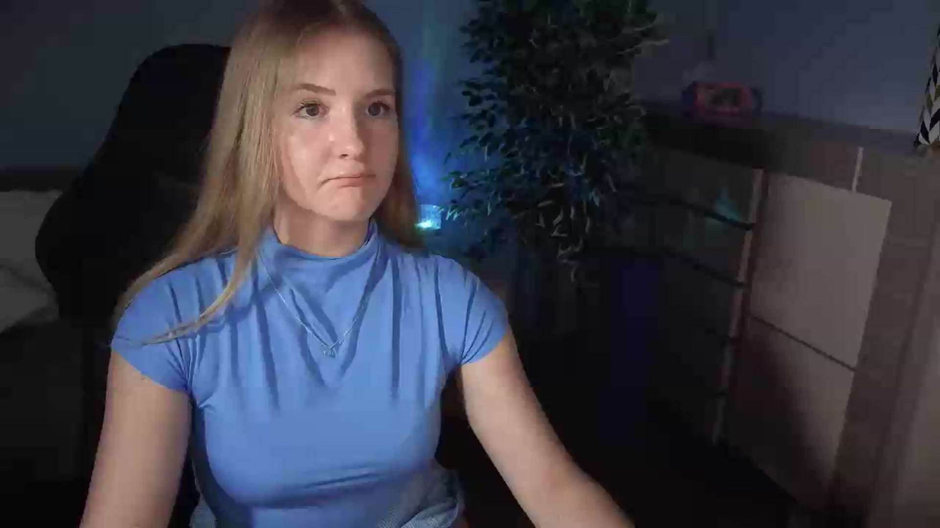 Gallery image thumbnail from AliceSi's myfreecams stream on, 07/18/2026, 14:20 image 1 of 20
