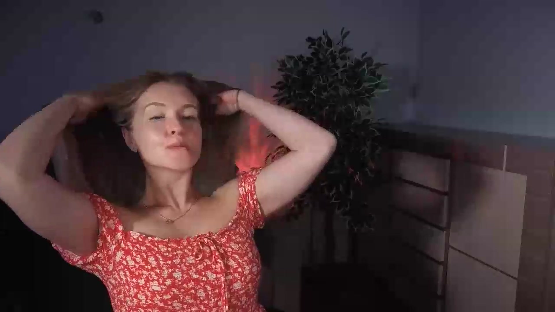 Gallery image thumbnail from AliceSi's myfreecams stream on, 07/21/2026, 20:24 image 9 of 20