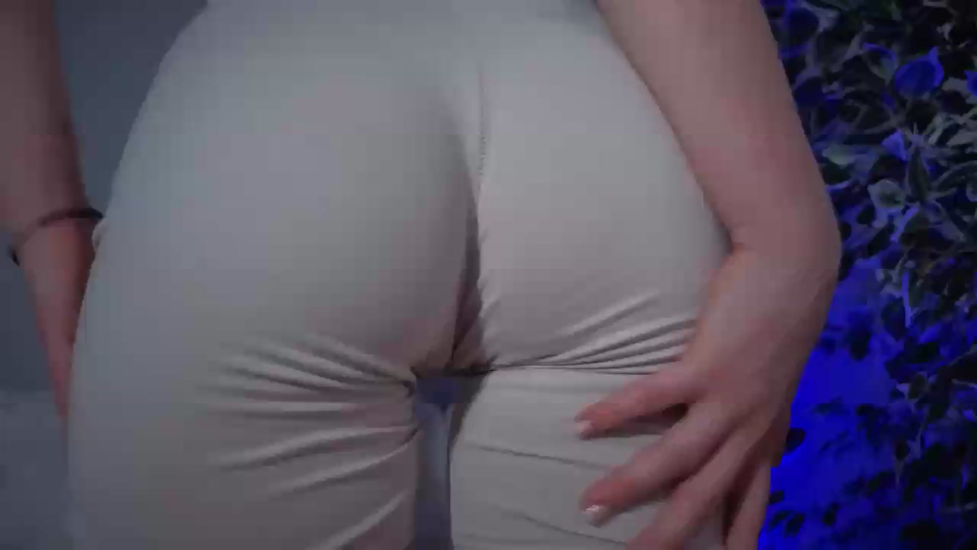 Gallery image thumbnail from AliceSi's myfreecams stream on, 07/26/2026, 16:02 image 18 of 20