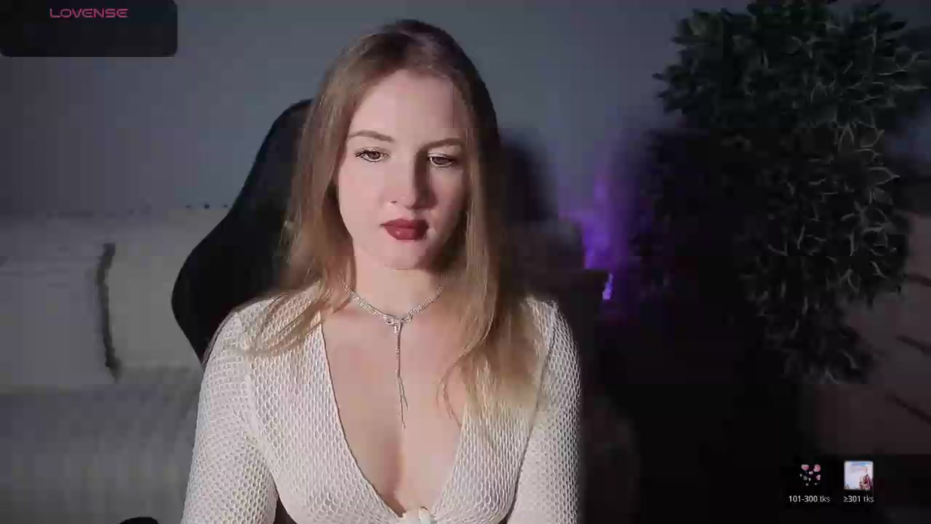 Gallery image thumbnail from AliceSi's myfreecams stream on, 08/07/2026, 14:04 image 1 of 20