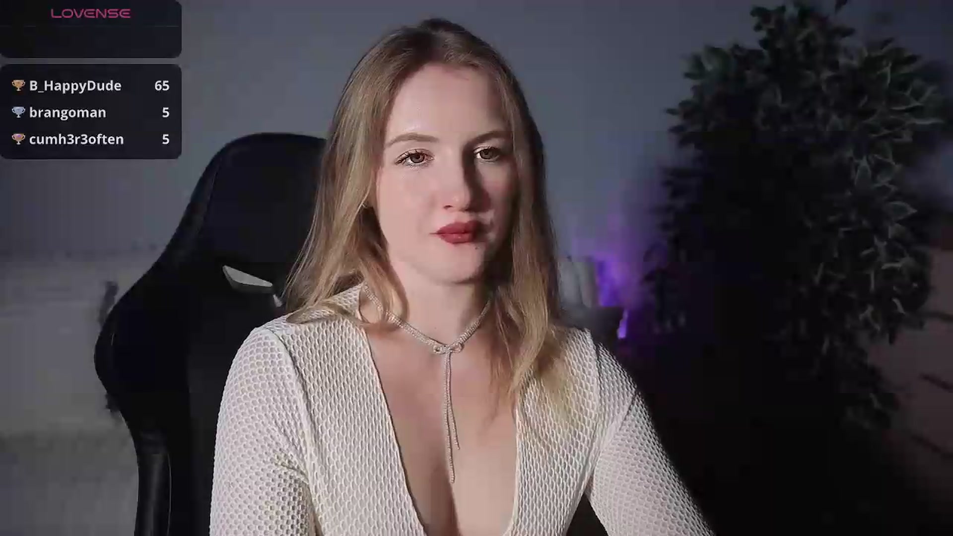 Gallery image thumbnail from AliceSi's myfreecams stream on, 08/07/2026, 14:04 image 20 of 20
