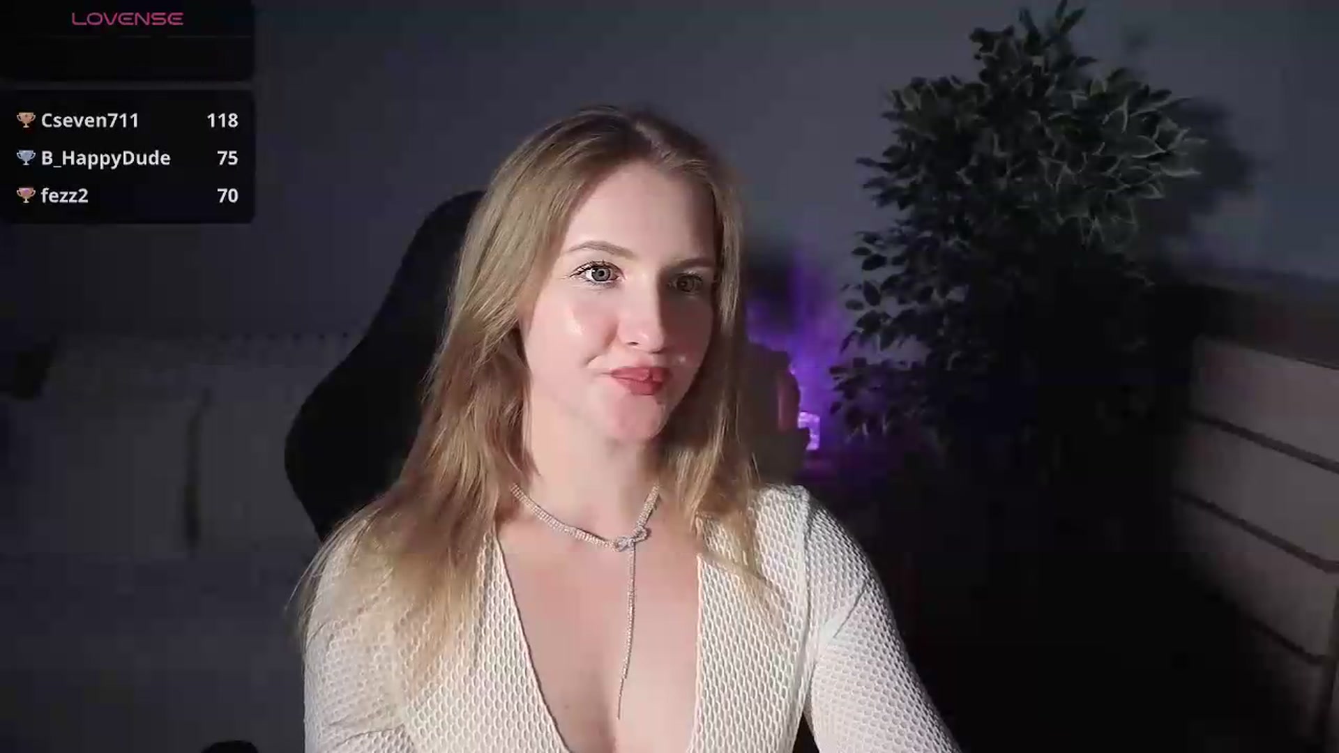 Gallery image thumbnail from AliceSi's myfreecams stream on, 08/07/2026, 17:06 image 14 of 20