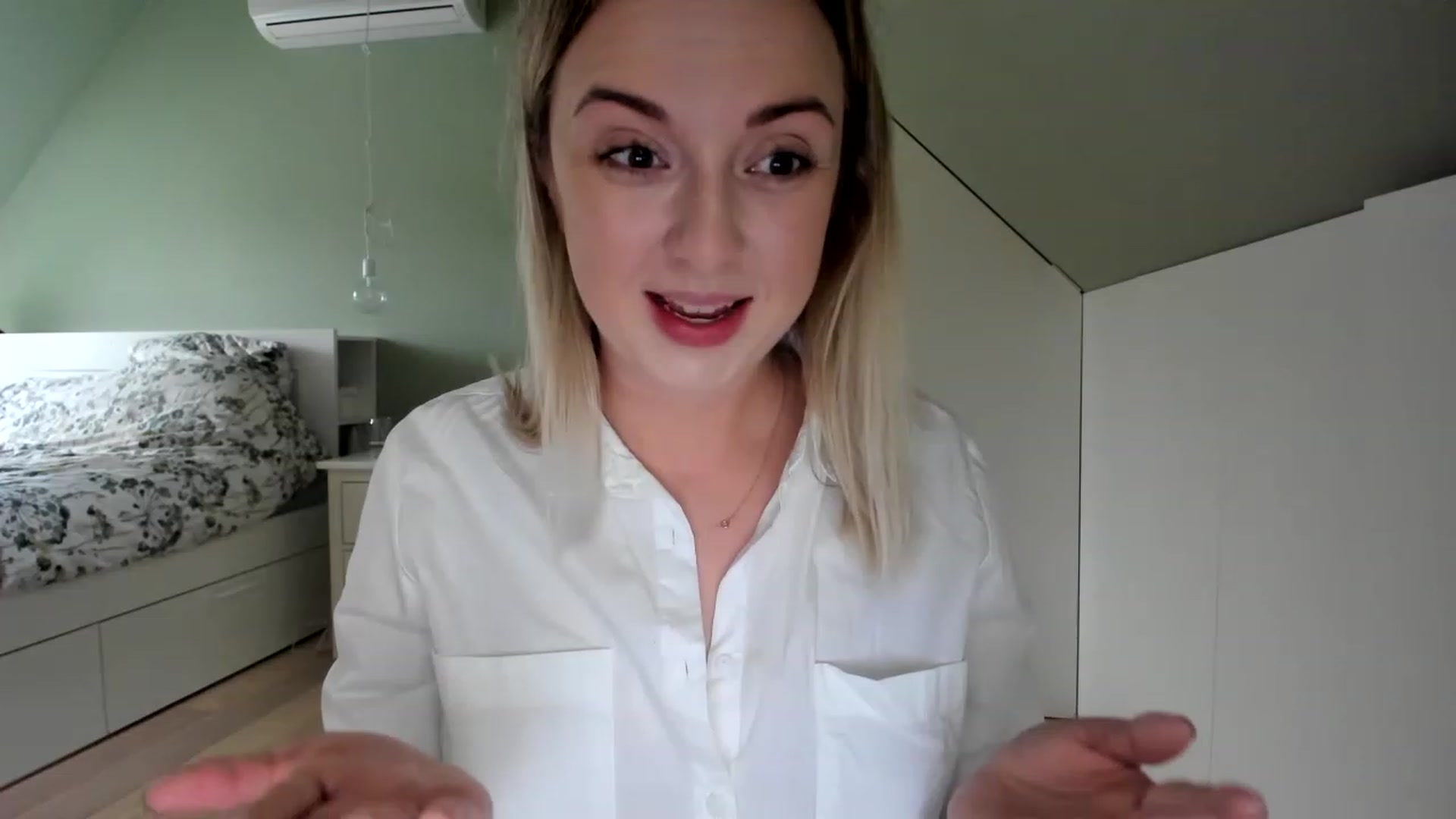 Gallery image thumbnail from AliceSmiley's myfreecams stream on, 12/02/2022, 09:53 image 8 of 20