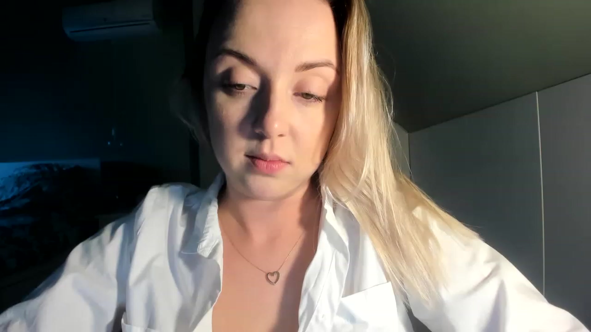 Gallery image thumbnail from AliceSmiley's myfreecams stream on, 12/02/2022, 12:48 image 2 of 20